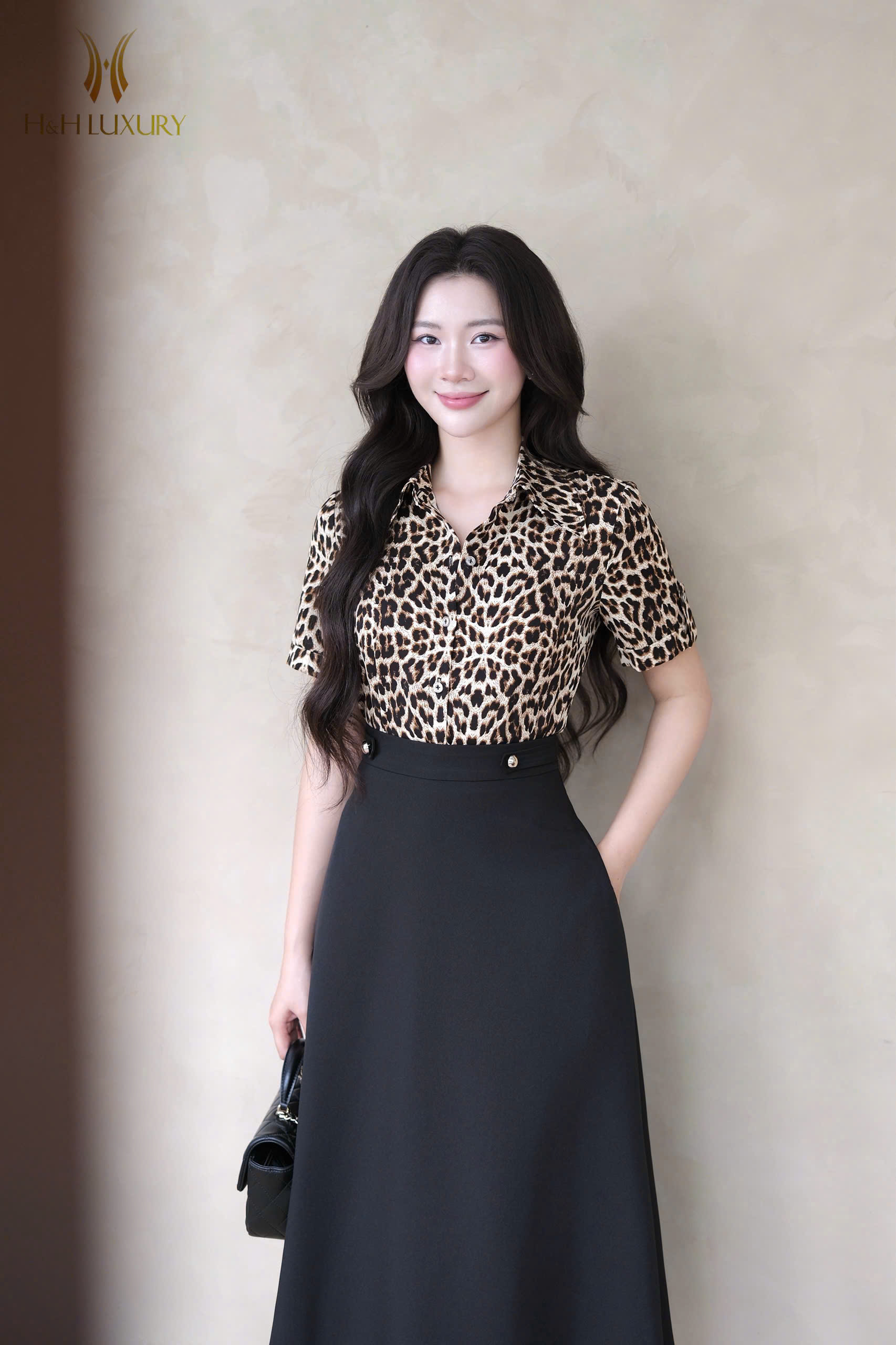 ÁO SƠ MI LỤA BÁO CÁ TAY CỔ ĐỨC