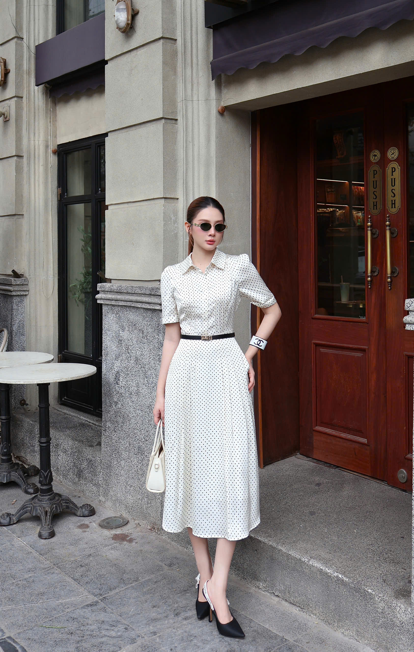 ĐẦM CHẤM BI KEM CỔ ĐỨC 2 TÚI SƯỜN