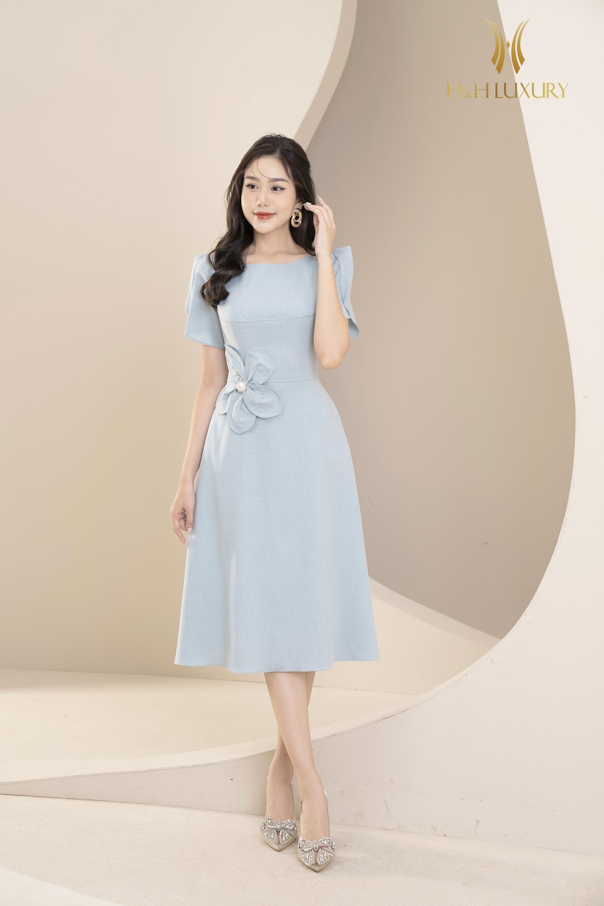 Đầm Và Váy Nữ Thời Trang Hè 2023 Đẹp Xinh Xắn Thiết Kế Mới 2023 - Thương  Hiệu H&H Luxury