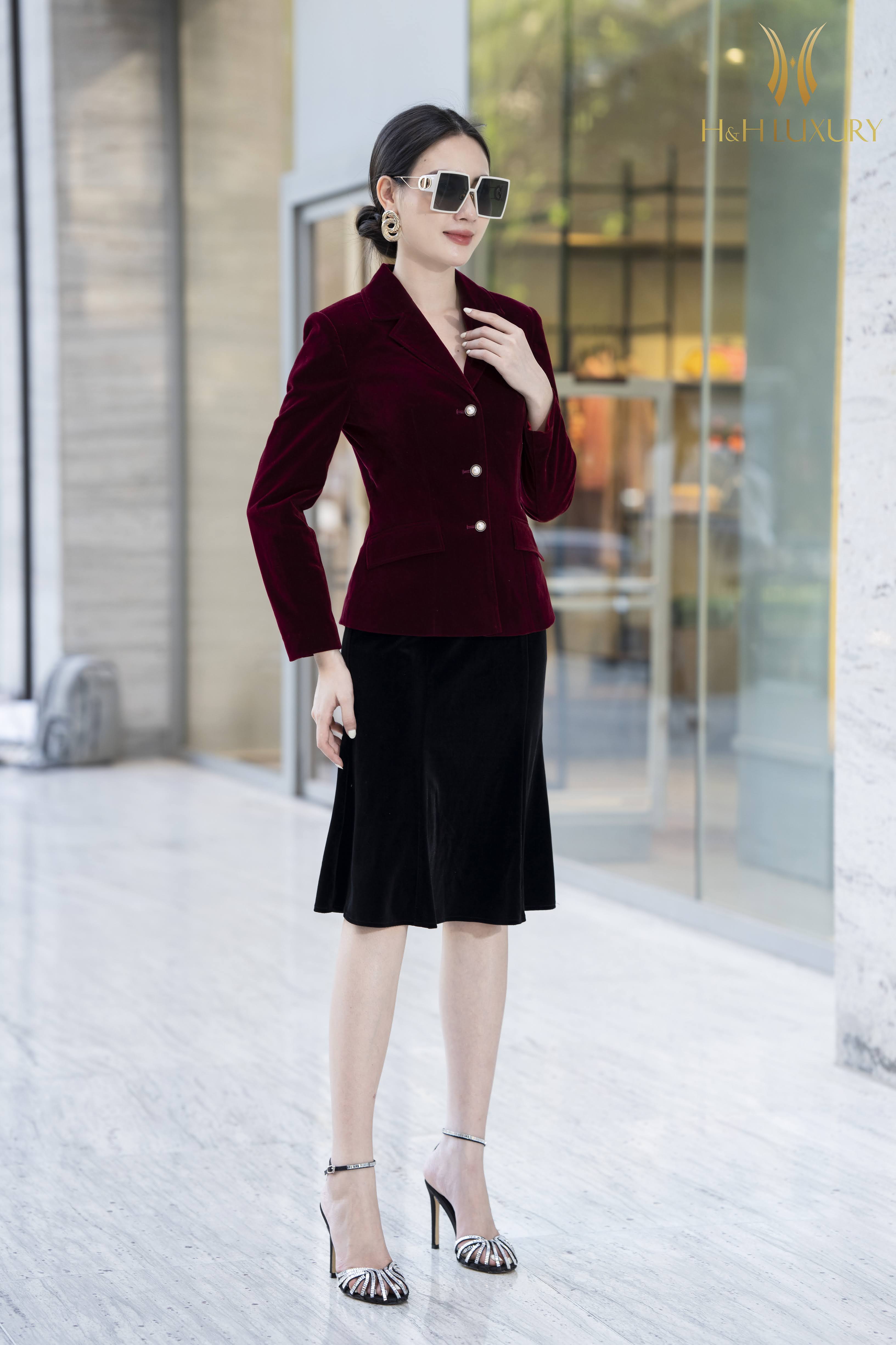 Đồng phục vest nữ 4 | Công ty may đồng phục văn phòng, công sở Mantis