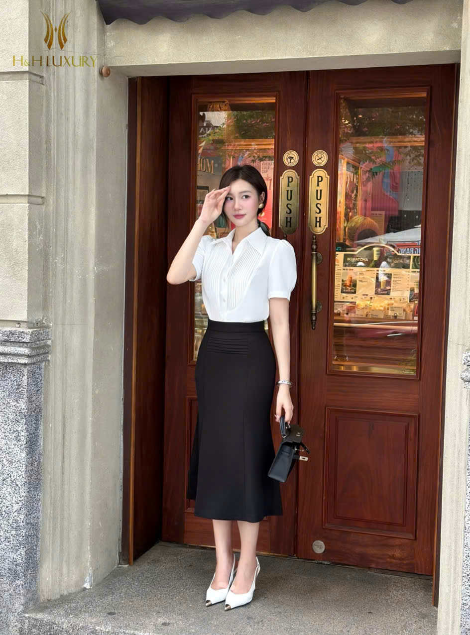 ÁO SƠ MI TRẮNG LỤA HÀN XẾP LY CỔ ĐỨC