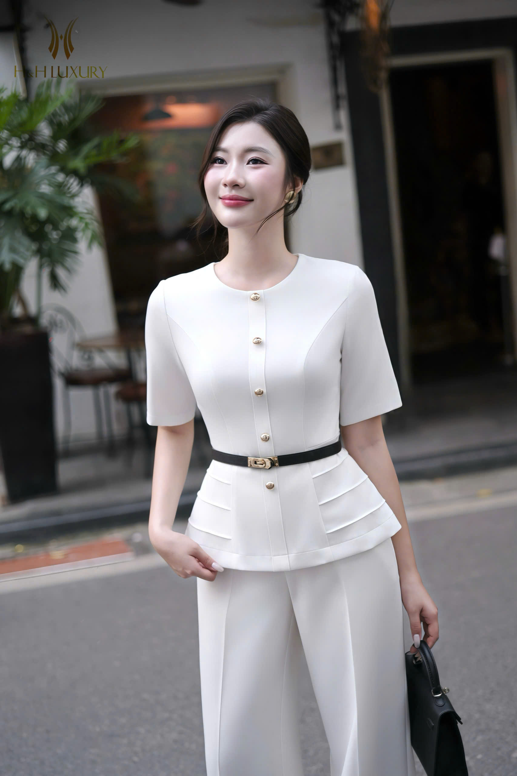 ÁO KÍ GIẢ TRẮNG ĐÍNH CÚC