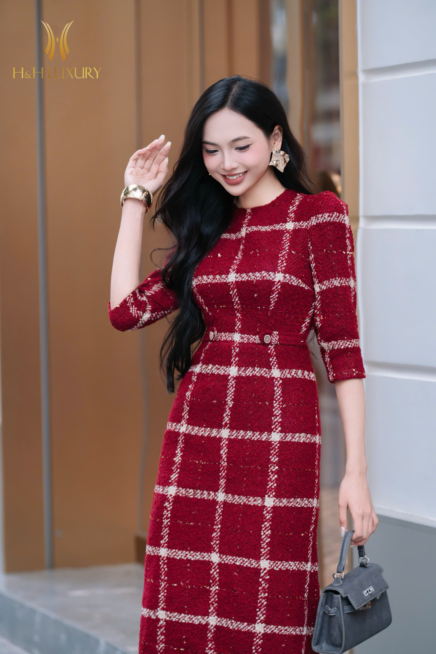 ĐẦM BÚT CHỈ KẺ ĐỎ ĐÔ LÔNG THỎ