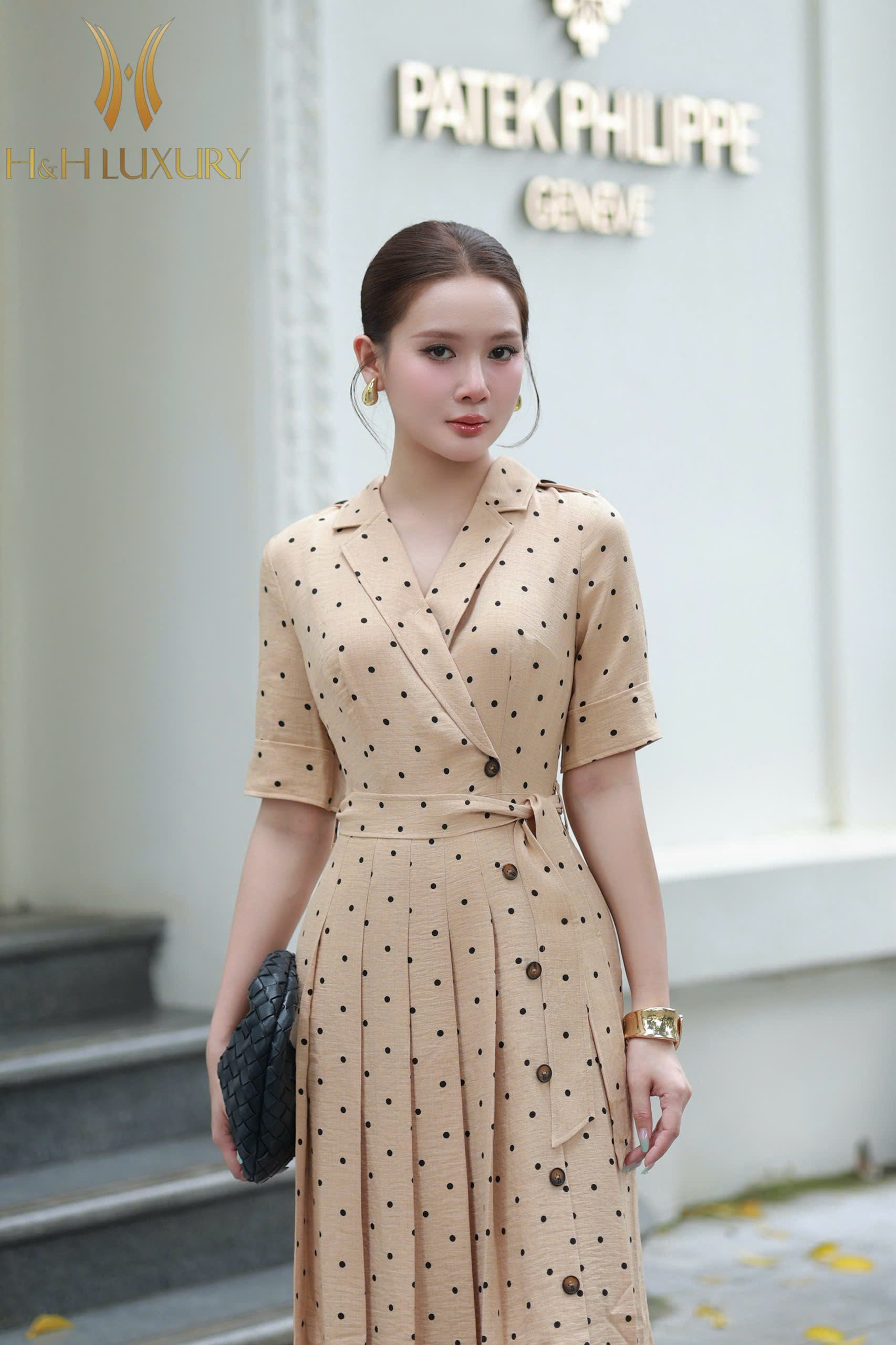 ĐẦM LINEN NÂU LATTE XẾP LY THÂN