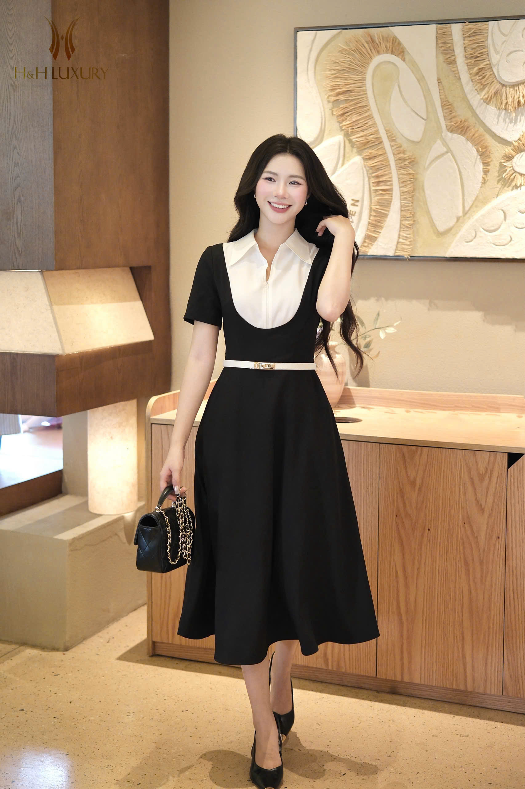 ĐẦM XÒE ĐEN PHỐI TẰM TRẮNG HÀN