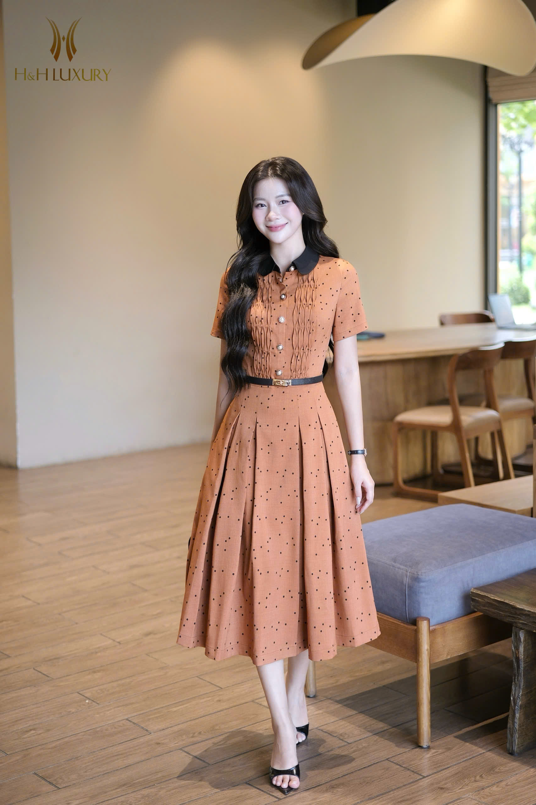 ĐẦM BI CAM XẾP LY THÂN TÚI SƯỜN