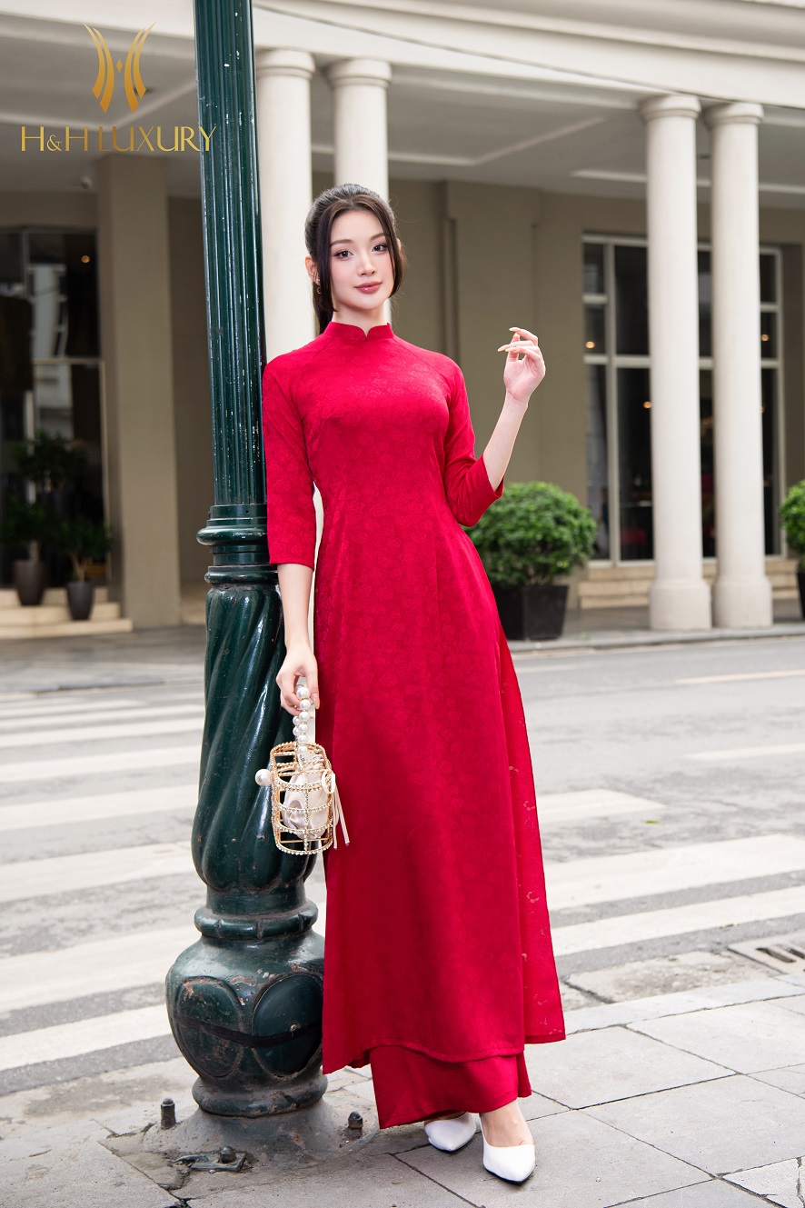 QUẦN LỤA GẤM ĐỎ