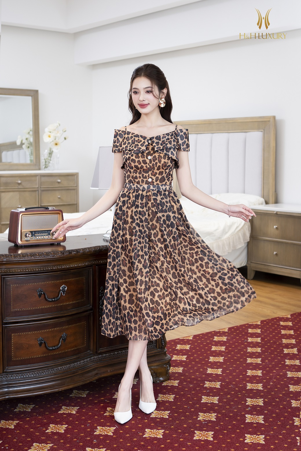 ĐẦM XÒE TƠ HÀN CAO CẤP TRỄ VAI