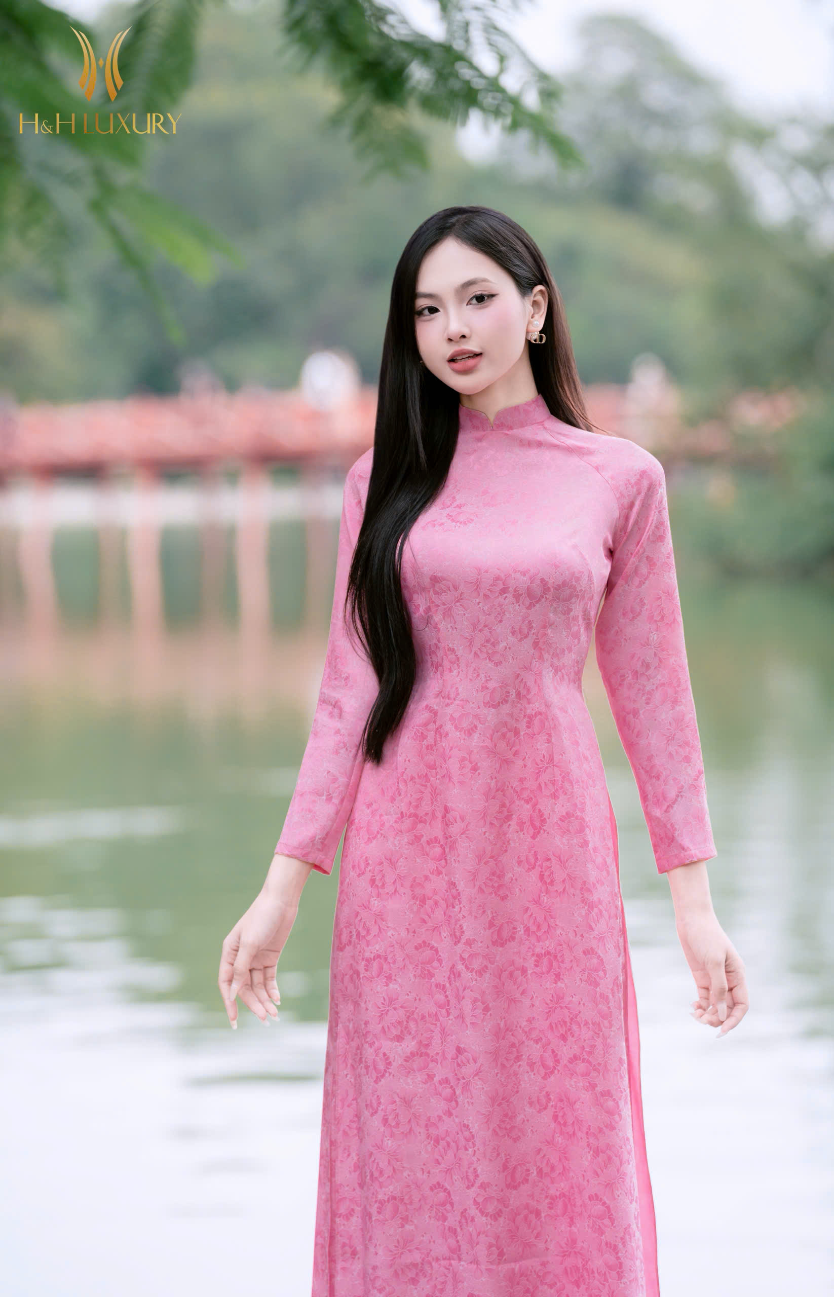 ÁO DÀI GẤM HỒNG