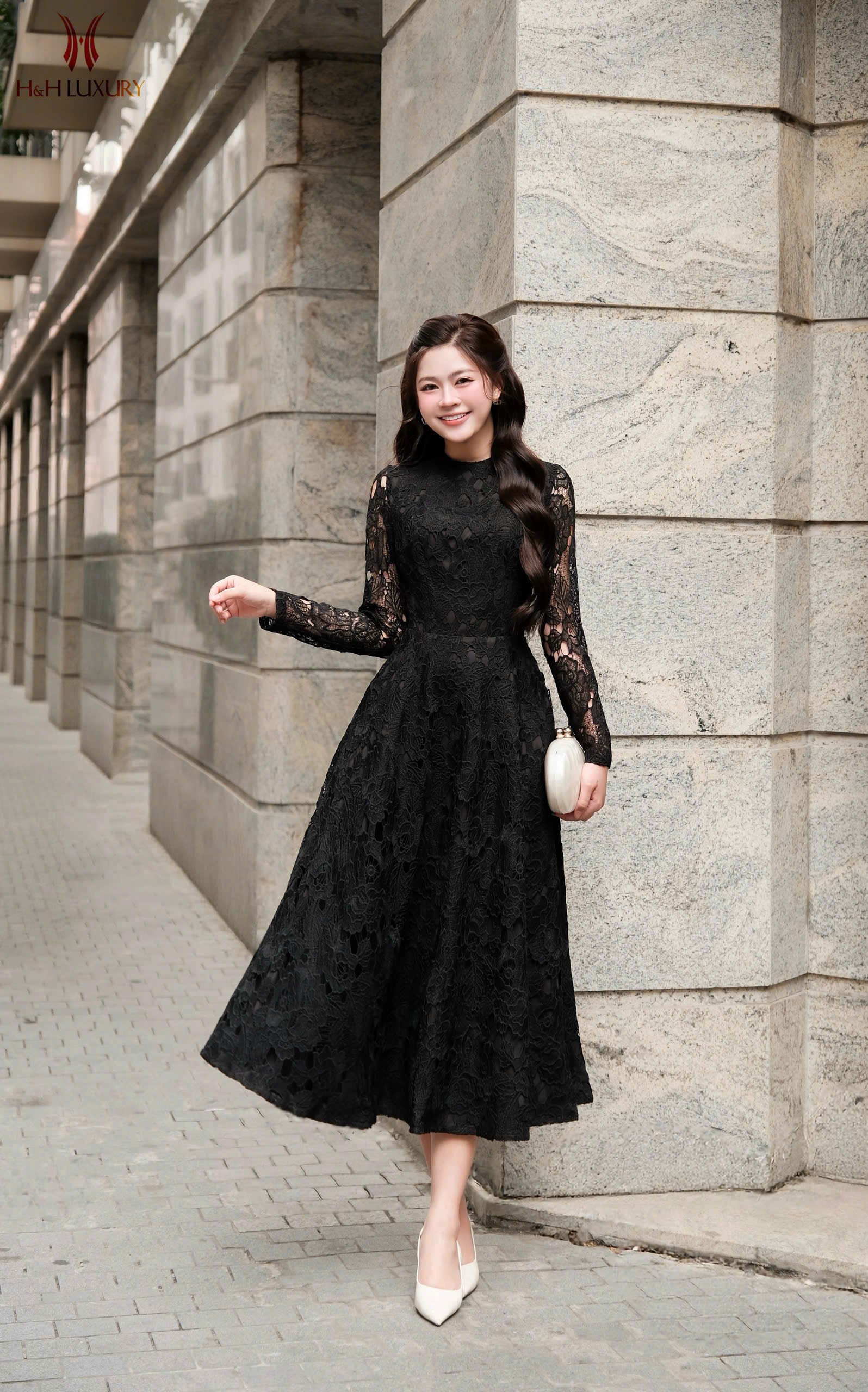 ĐẦM XÒE REN ĐEN CAO CẤP