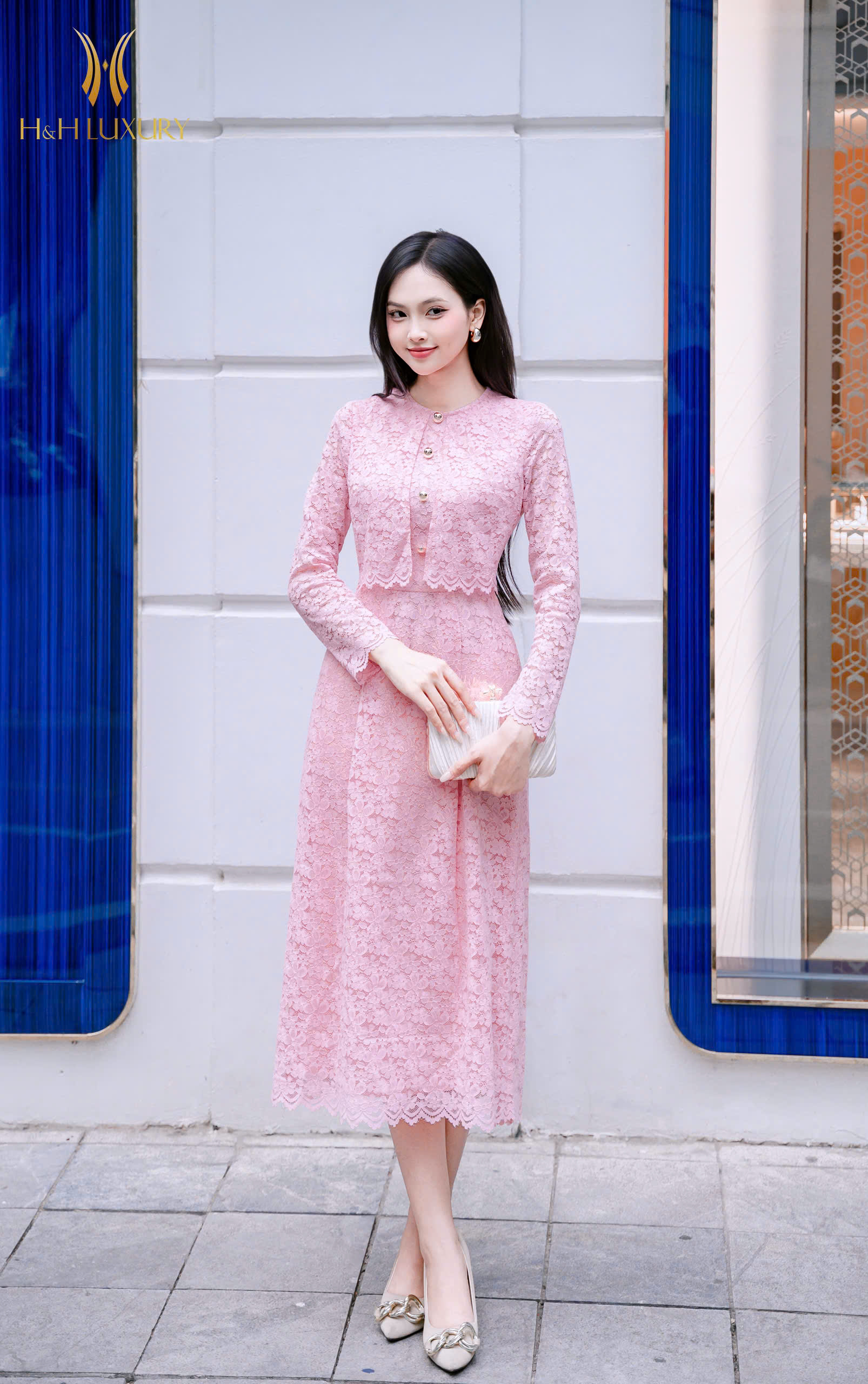 ĐẦM REN ÔM A TÀ NGỰC ĐÍNH KHUY