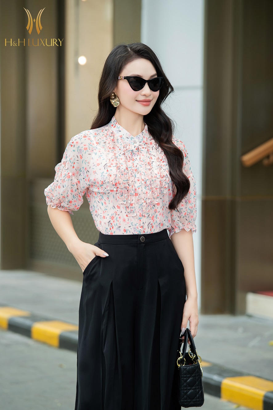 QUẦN XUÔNG ĐEN ỐNG RỘNG XẾP LY