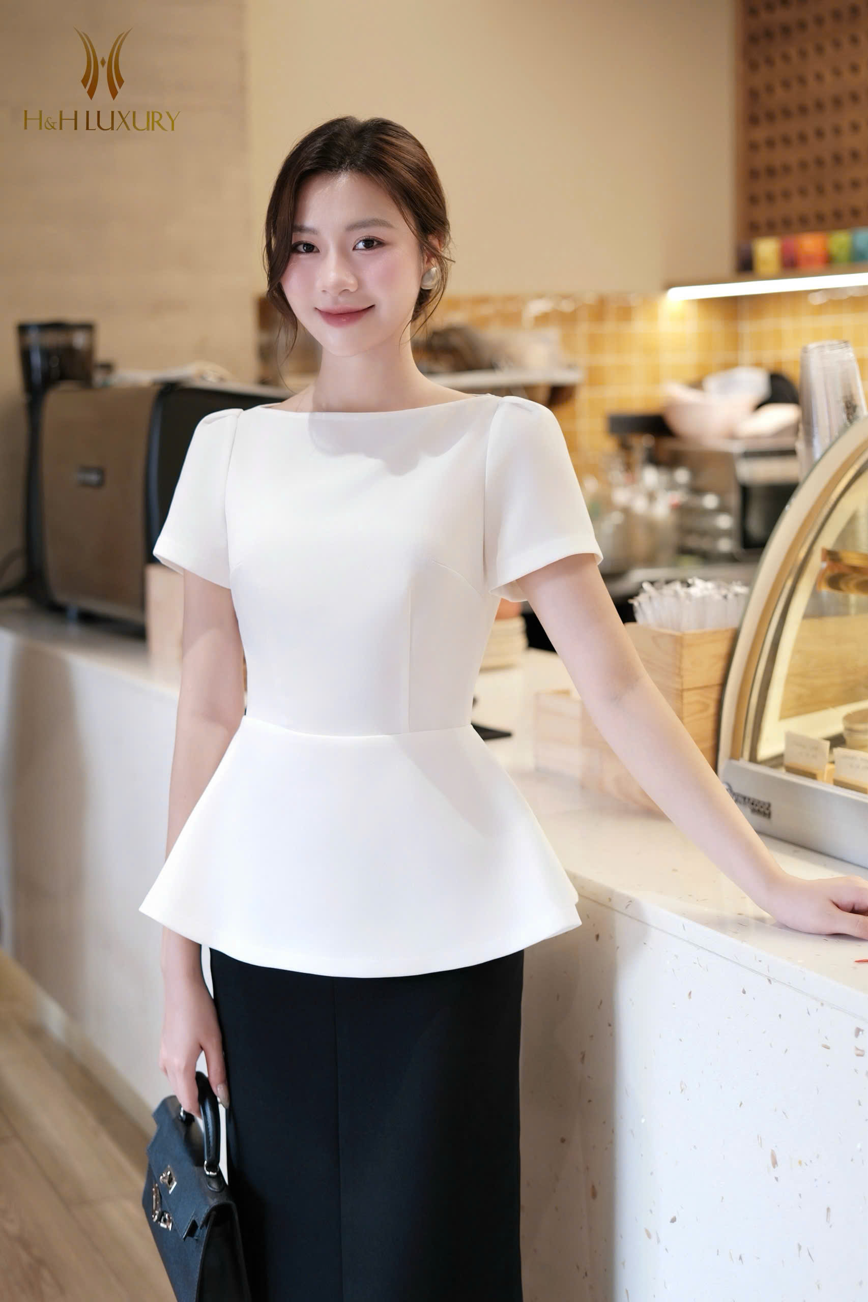 ÁO SƠ MI TRẮNG PEPLUM