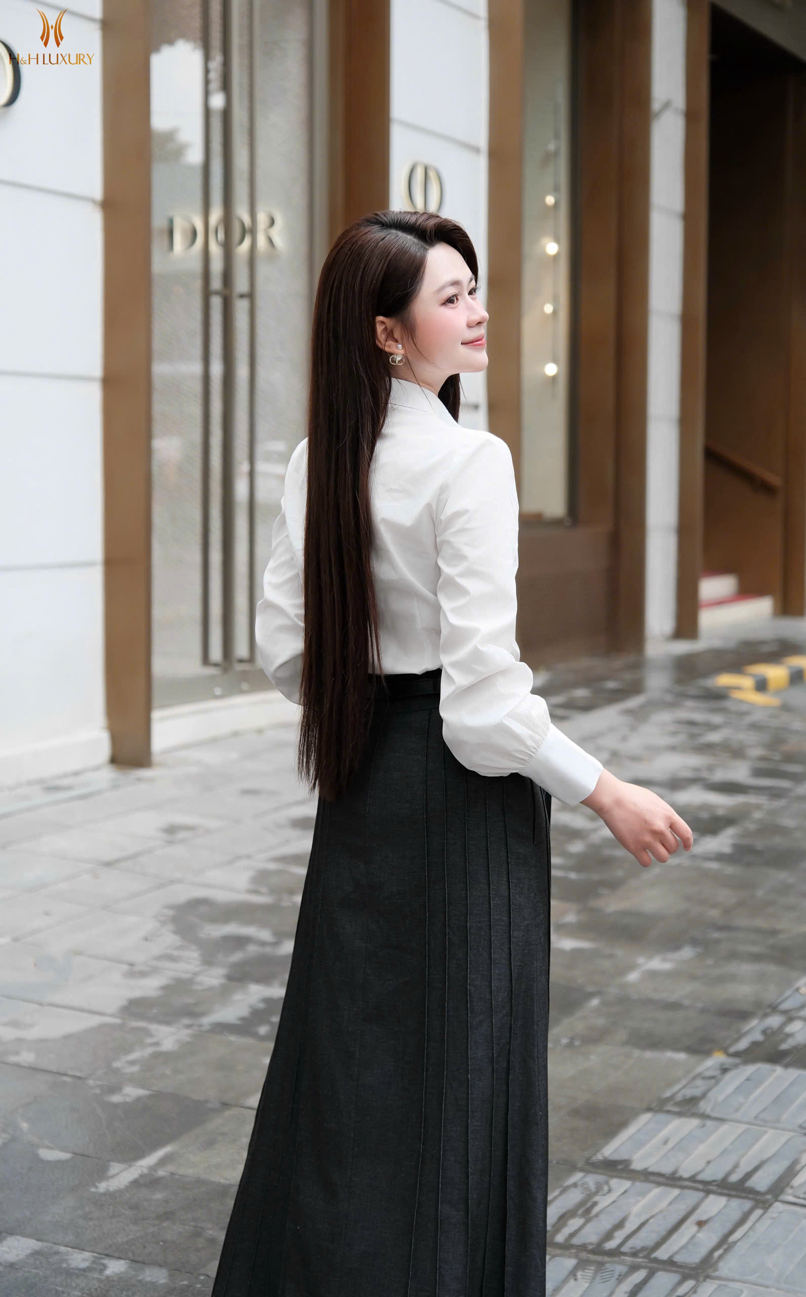 CHÂN VÁY JEAN LỤA ĐEN MÍ THÂN ĐÍNH CÚC