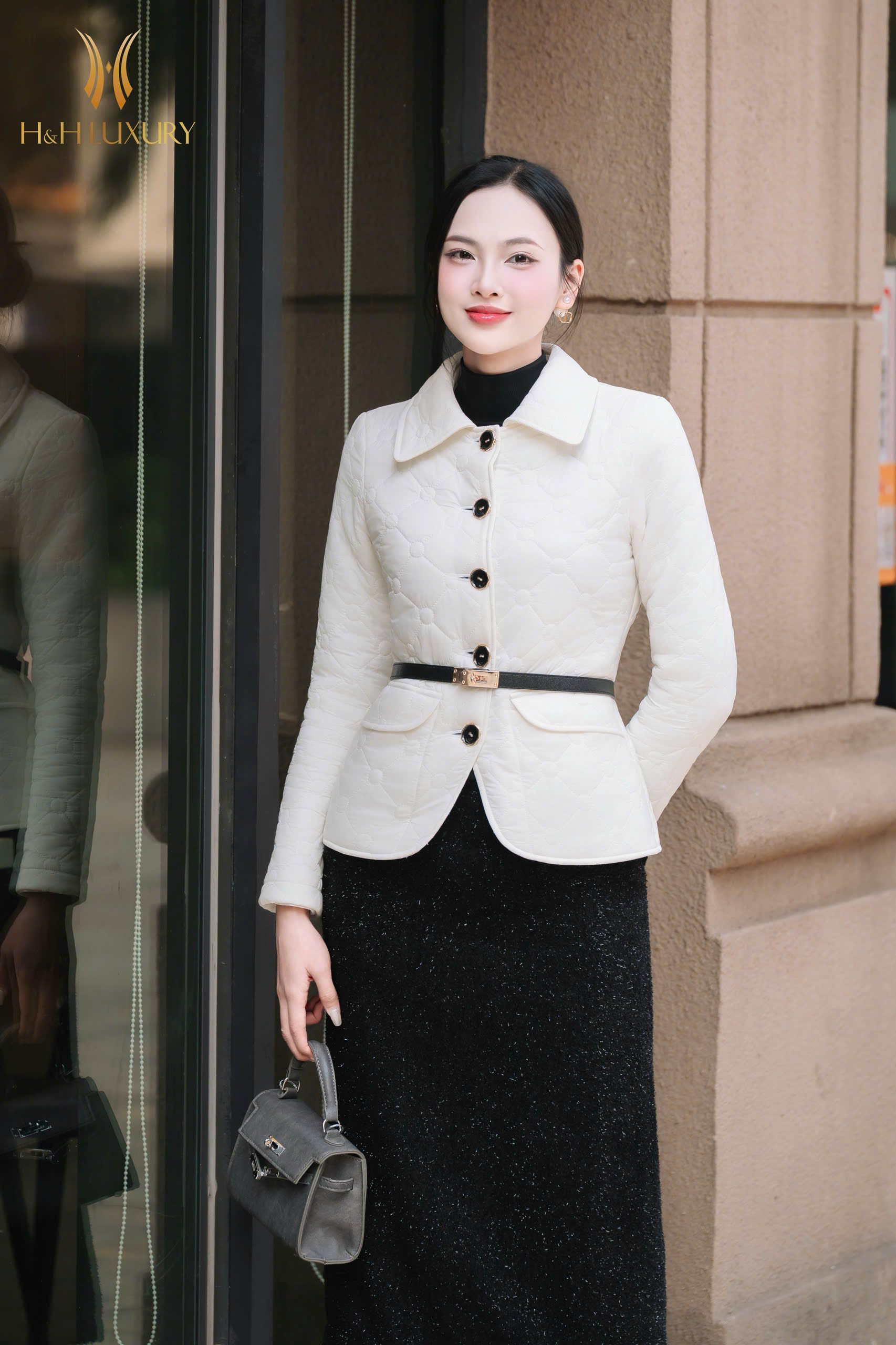 ÁO PHAO TRẮNG SIÊU NHẸ