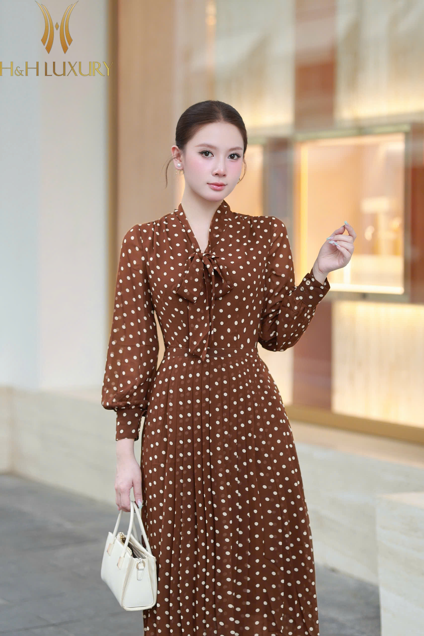 ĐẦM VOAN BI NÂU TÂY CỔ NƠ
