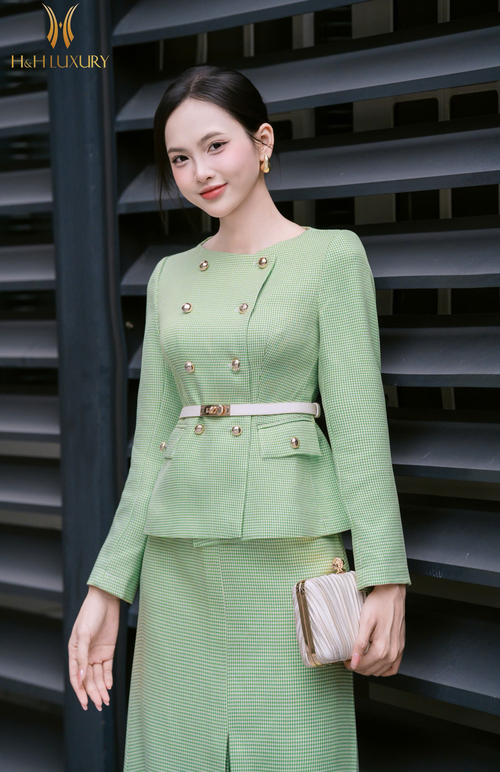 ÁO VEST XANH HỌA TIẾT ĐÍNH CÚC