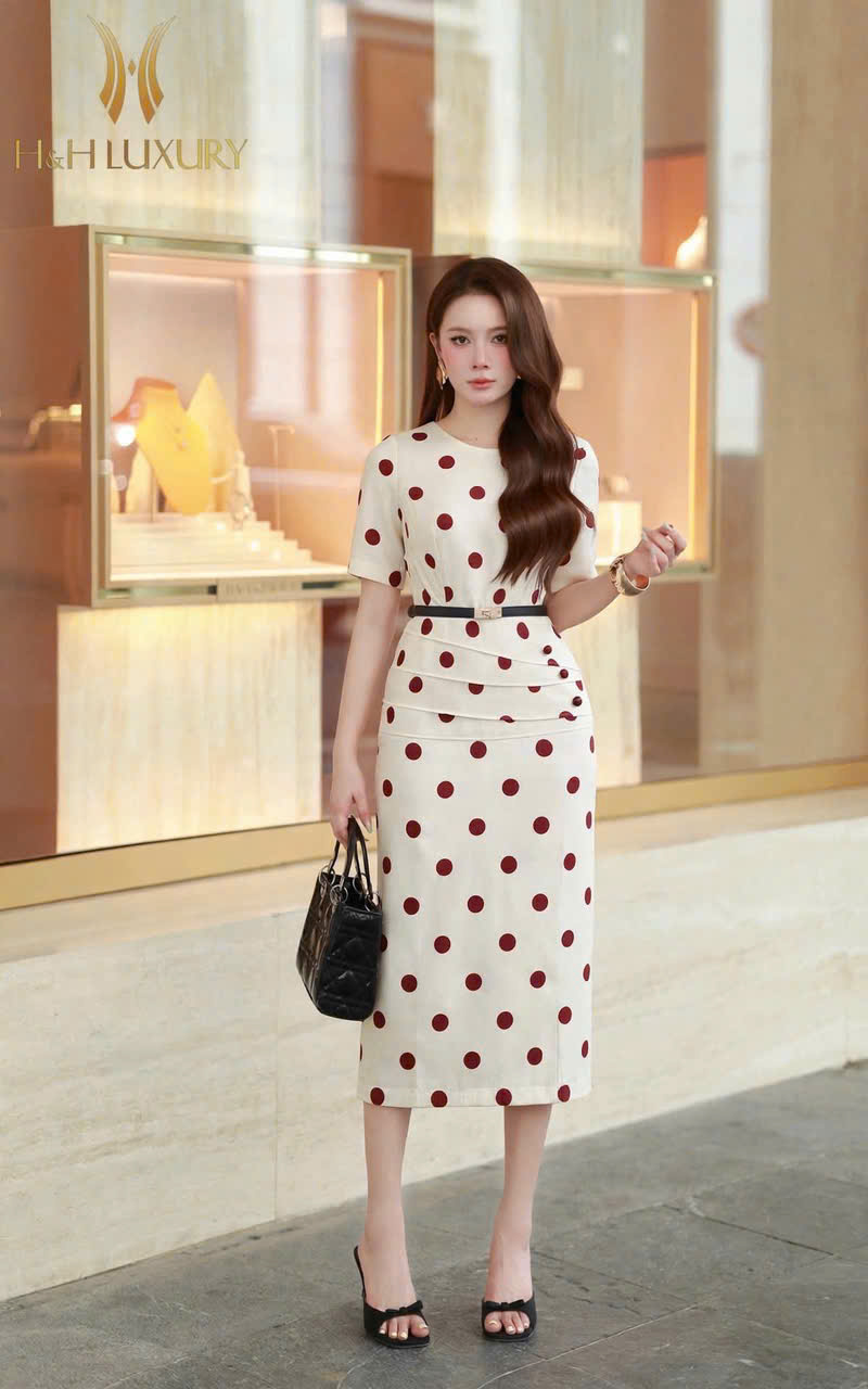 ĐẦM BÚT CHÌ SUÔNG CHẤM BI ĐỎ KEM