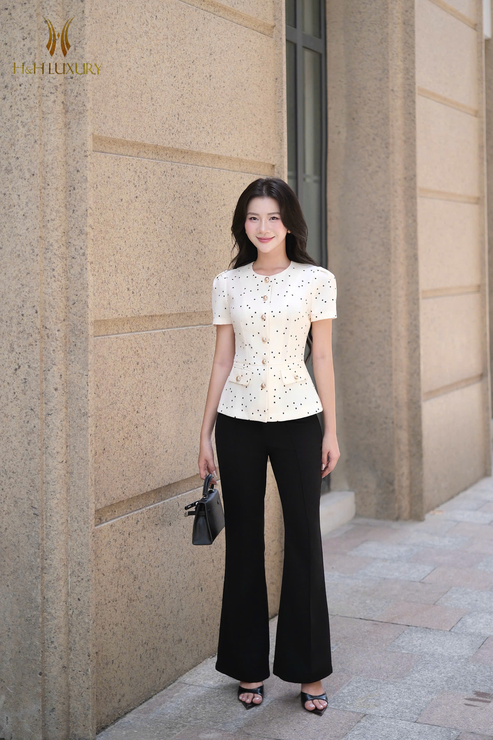 ÁO KÍ GIẢ CHẤM BI CÚC VÀNG