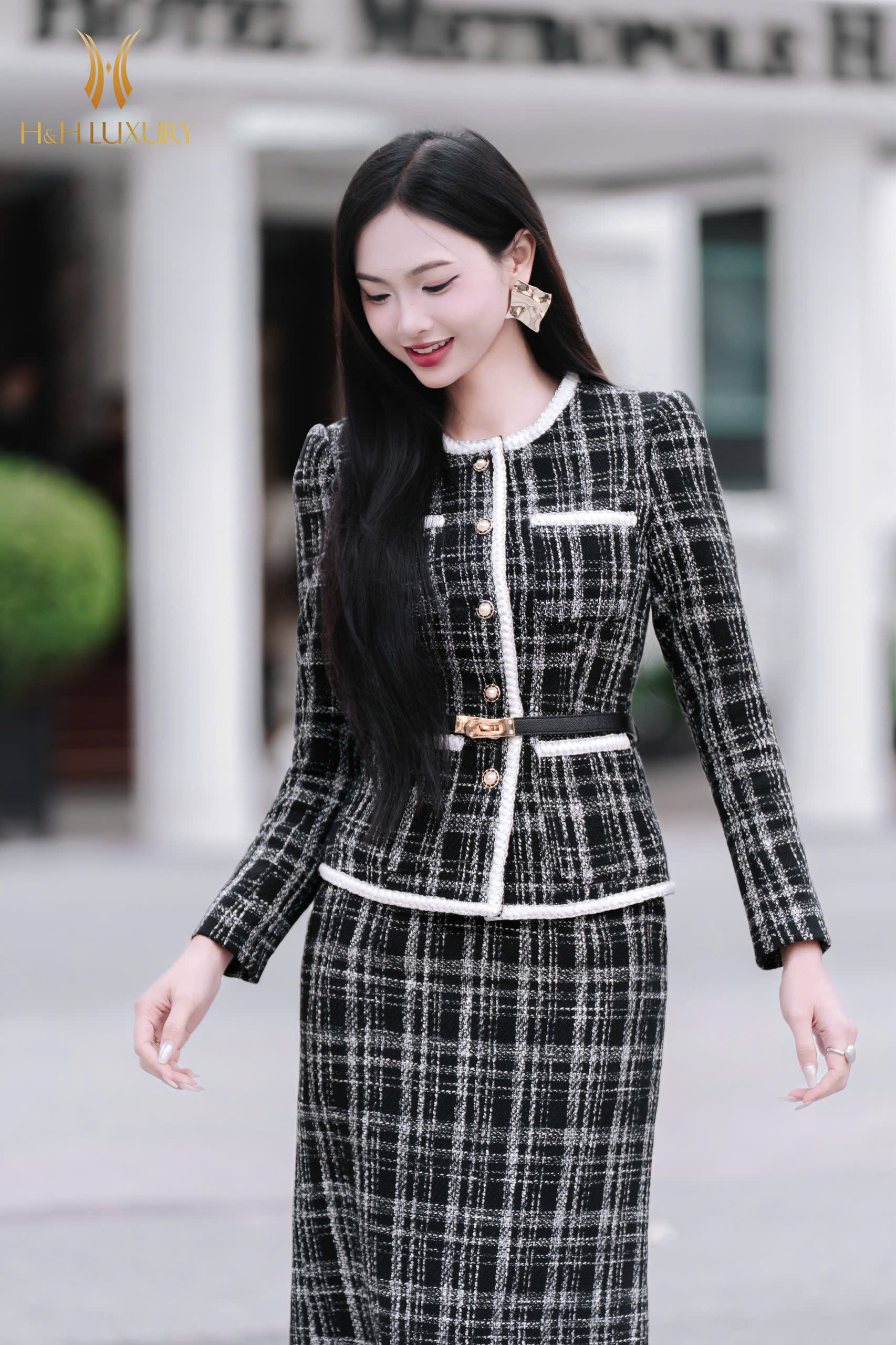 ÁO VEST DẠ TWEED KẺ ĐEN PHỐI