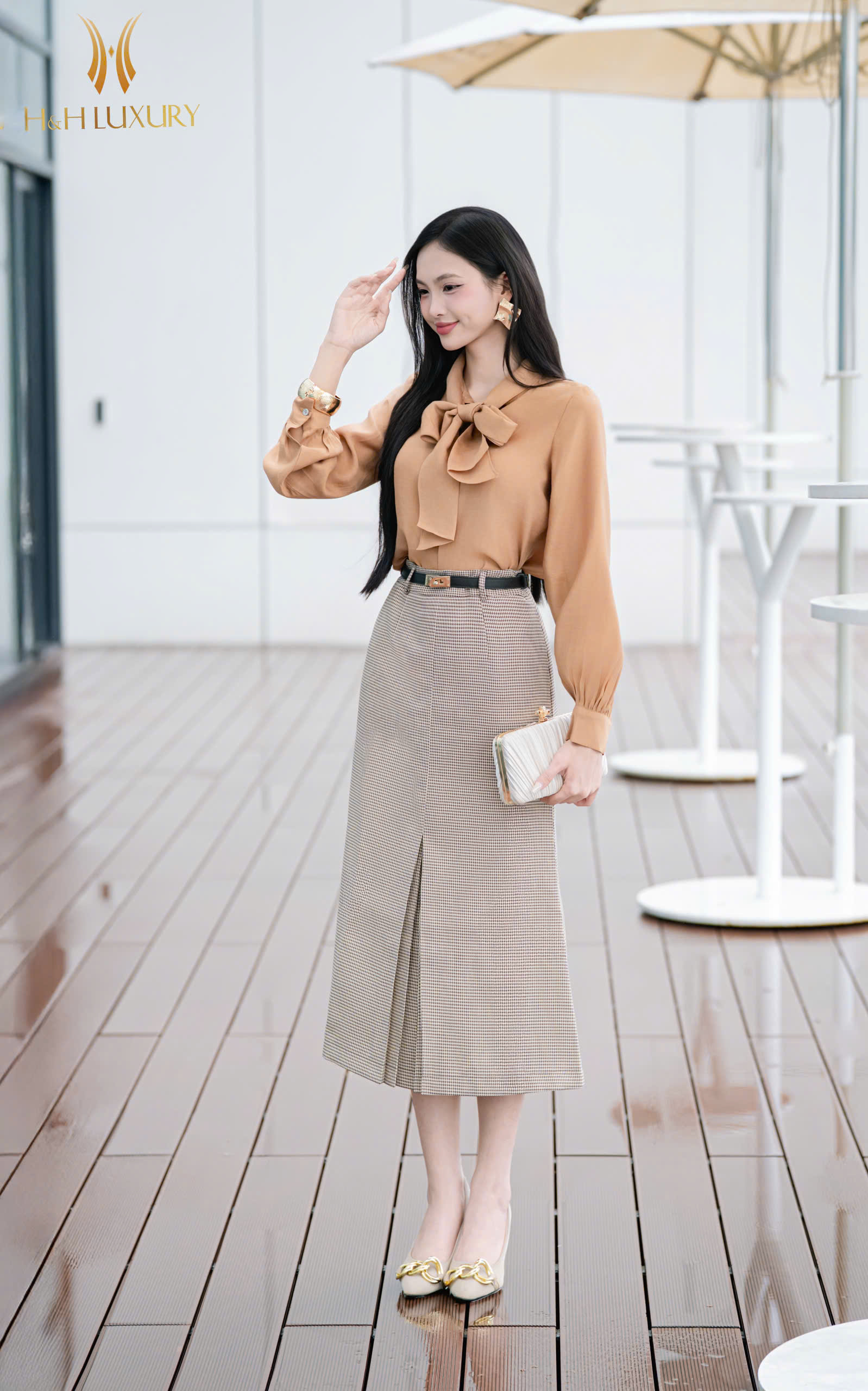 CHÂN VÁY ÔM A XẾP LY