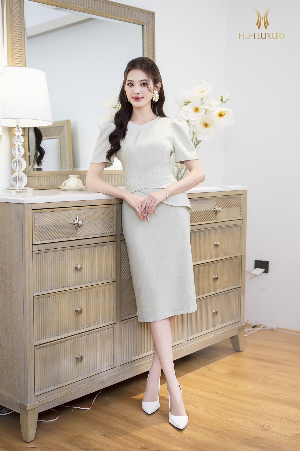 ĐẦM BÚT CHÌ XANH PASTEL LY EO