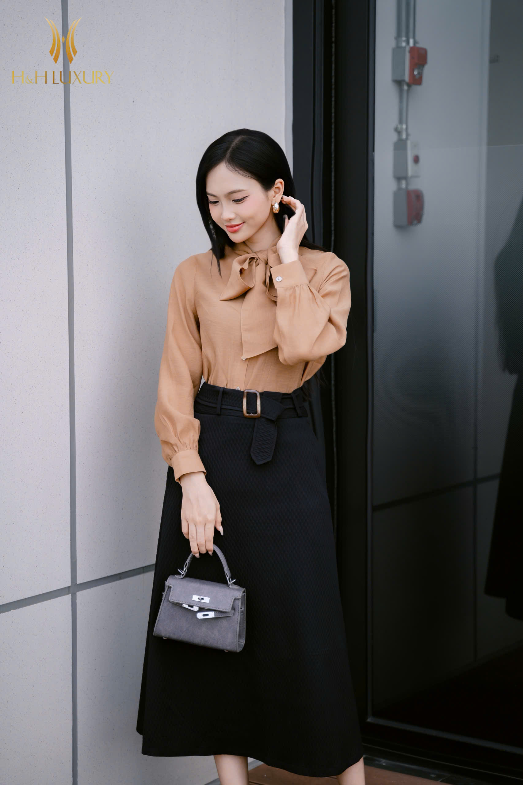 ÁO SƠ MI TẰM NÂU TÂY NƠ CỔ