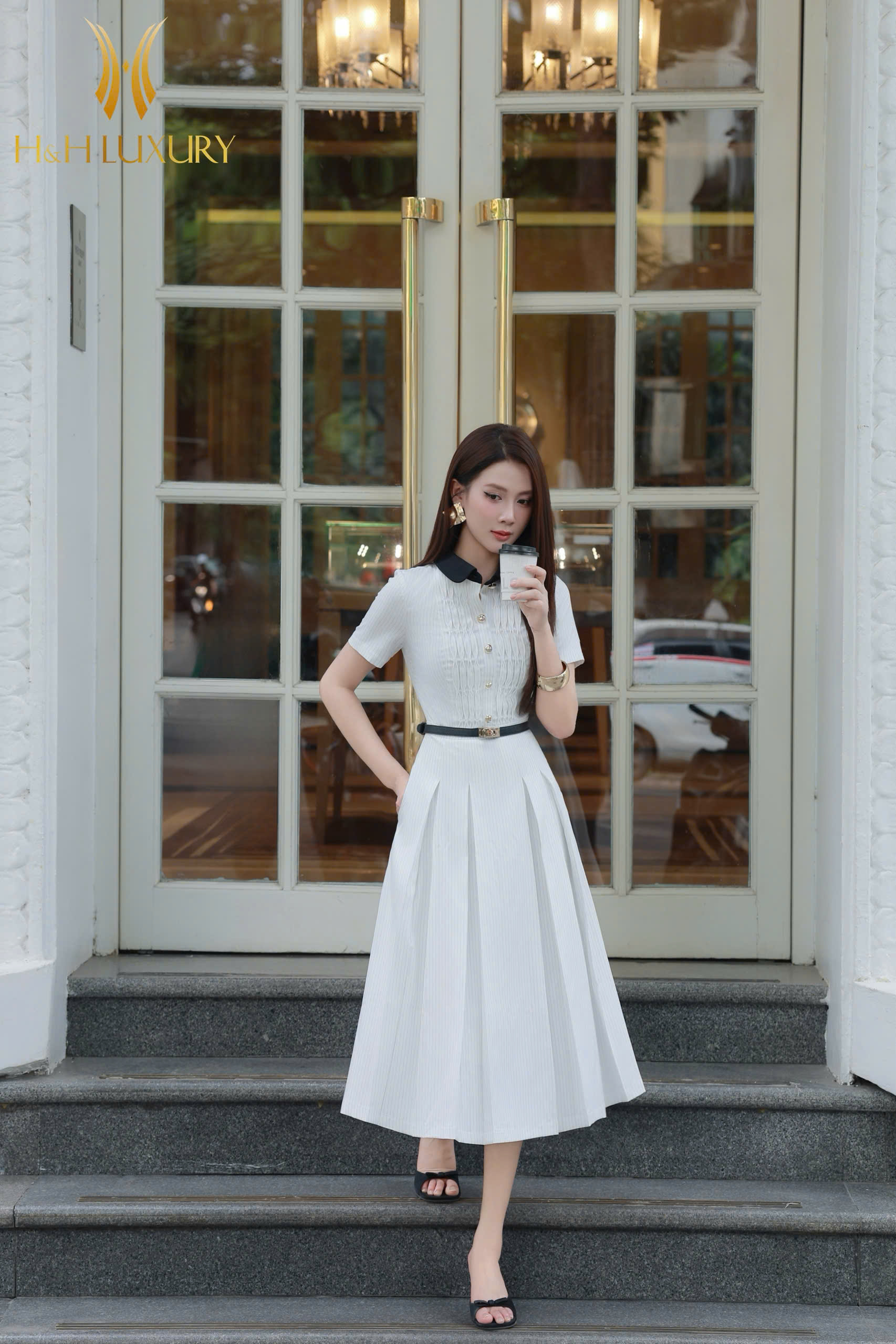 ĐẦM KẺ TRẮNG PHỐI CỔ MÍ THÂN