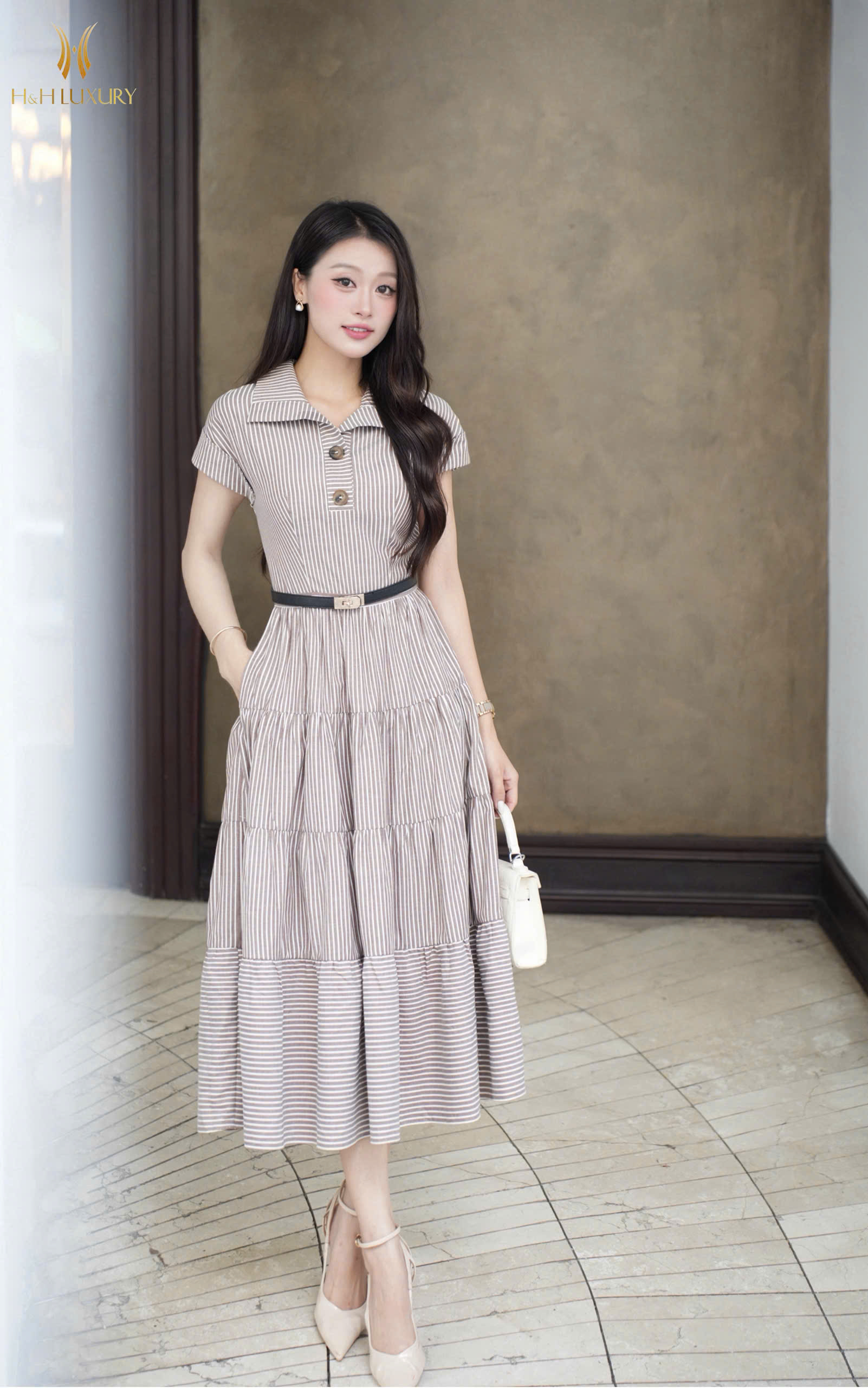 ĐẦM KẺ NÂU TÂY ĐÍNH CÚC