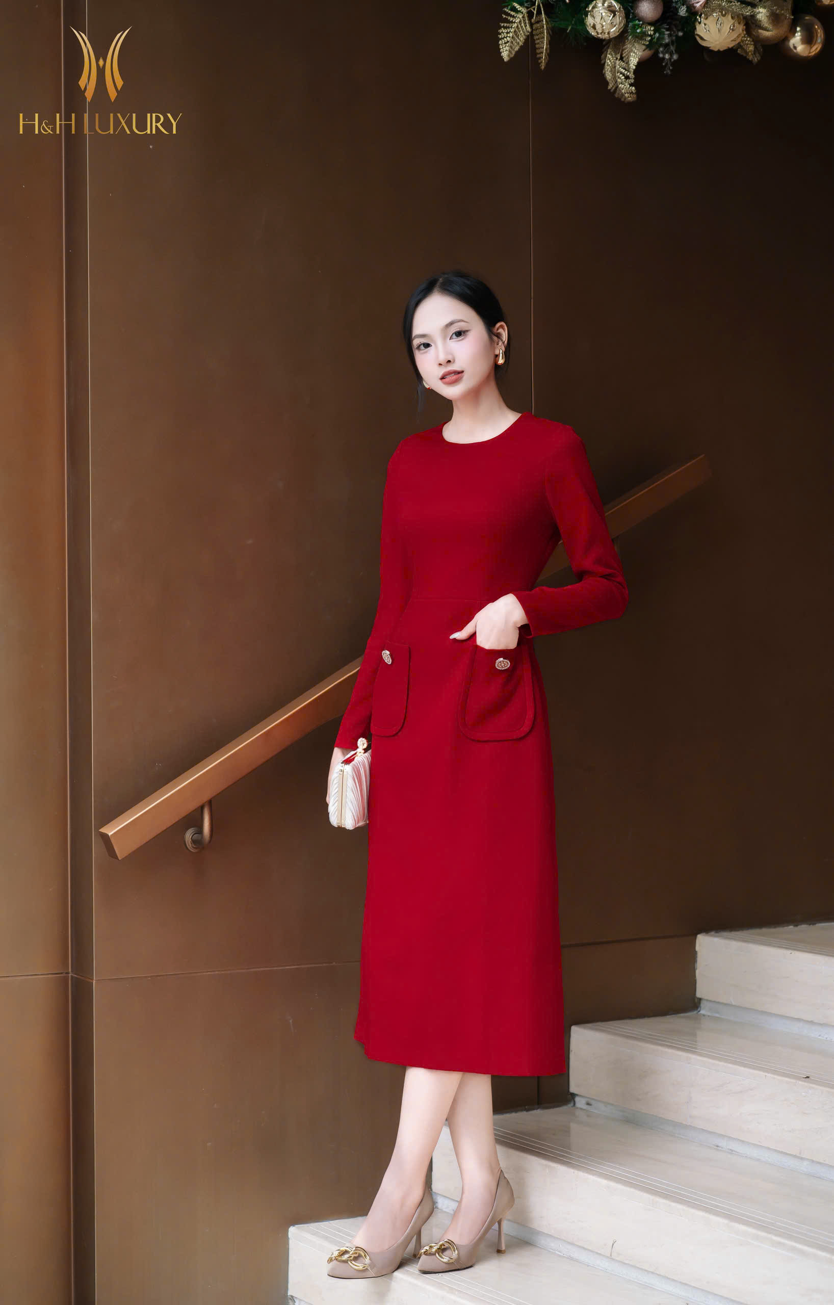 ĐẦM ĐỎ ÔM A 2 TÚI