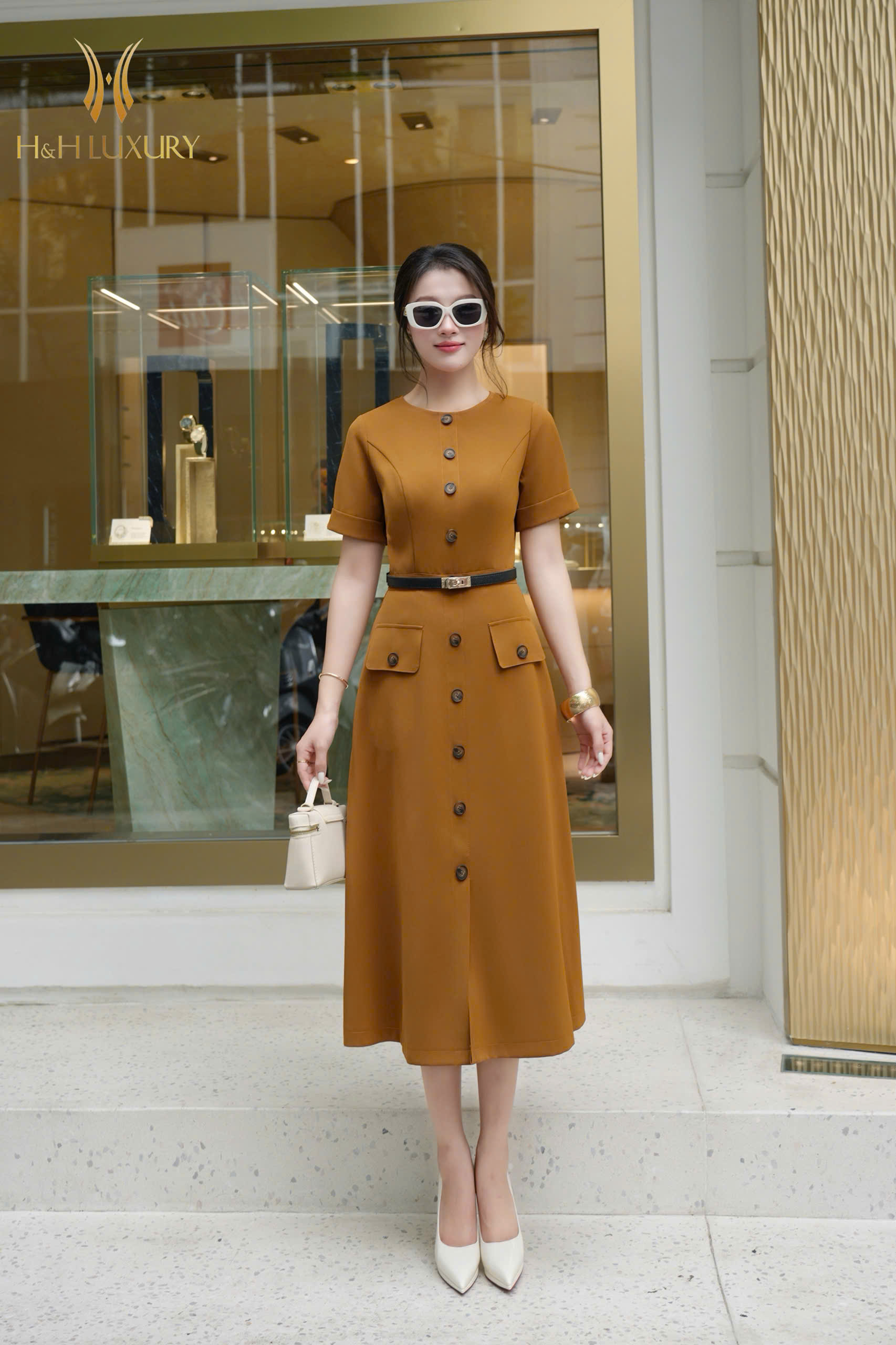 ĐẦM XÒE CAM ĐẤT ĐÍNH CÚC