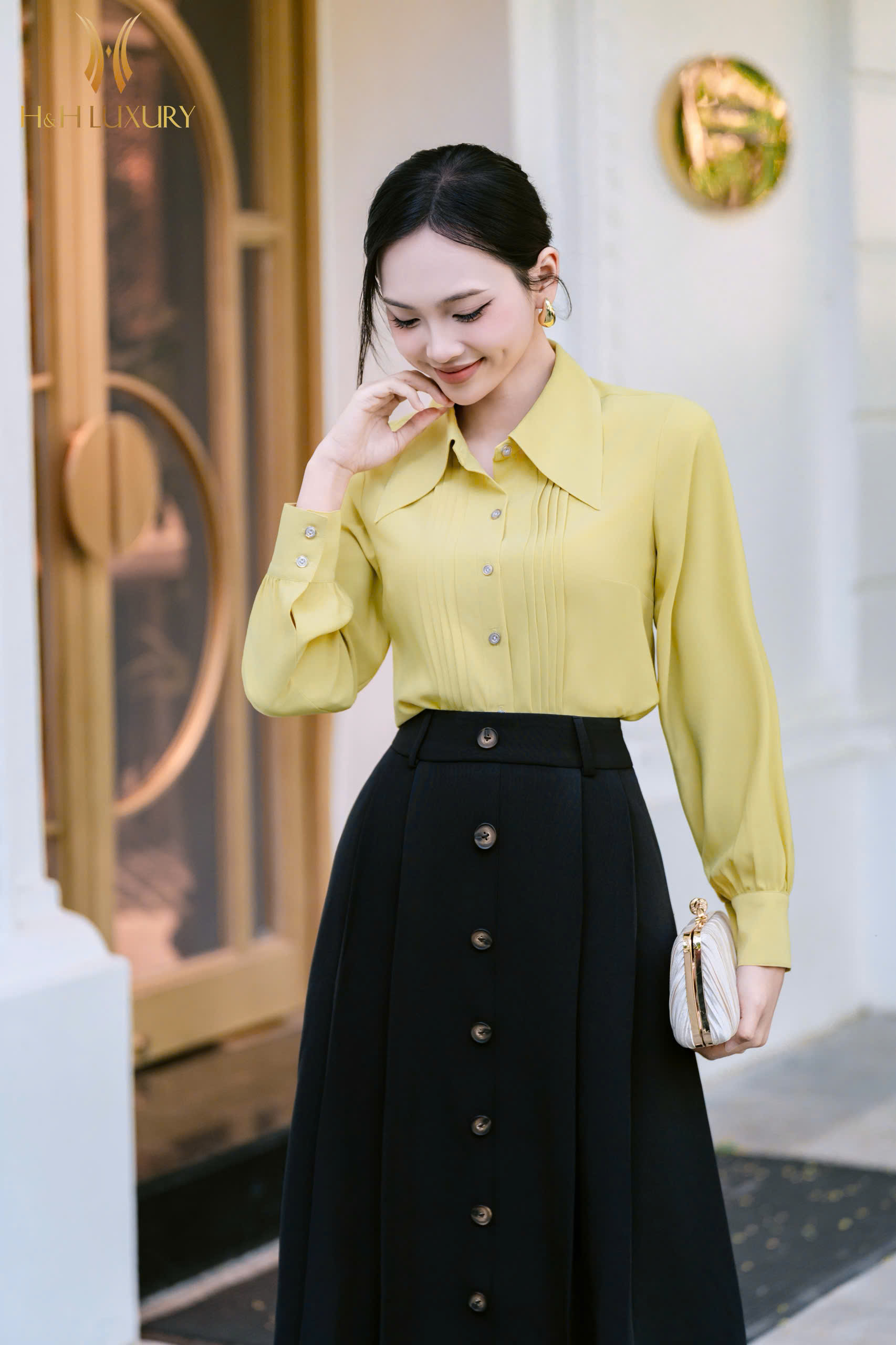 ÁO SƠ MI VÀNG MÙ TẠT XẾP LY THÂN