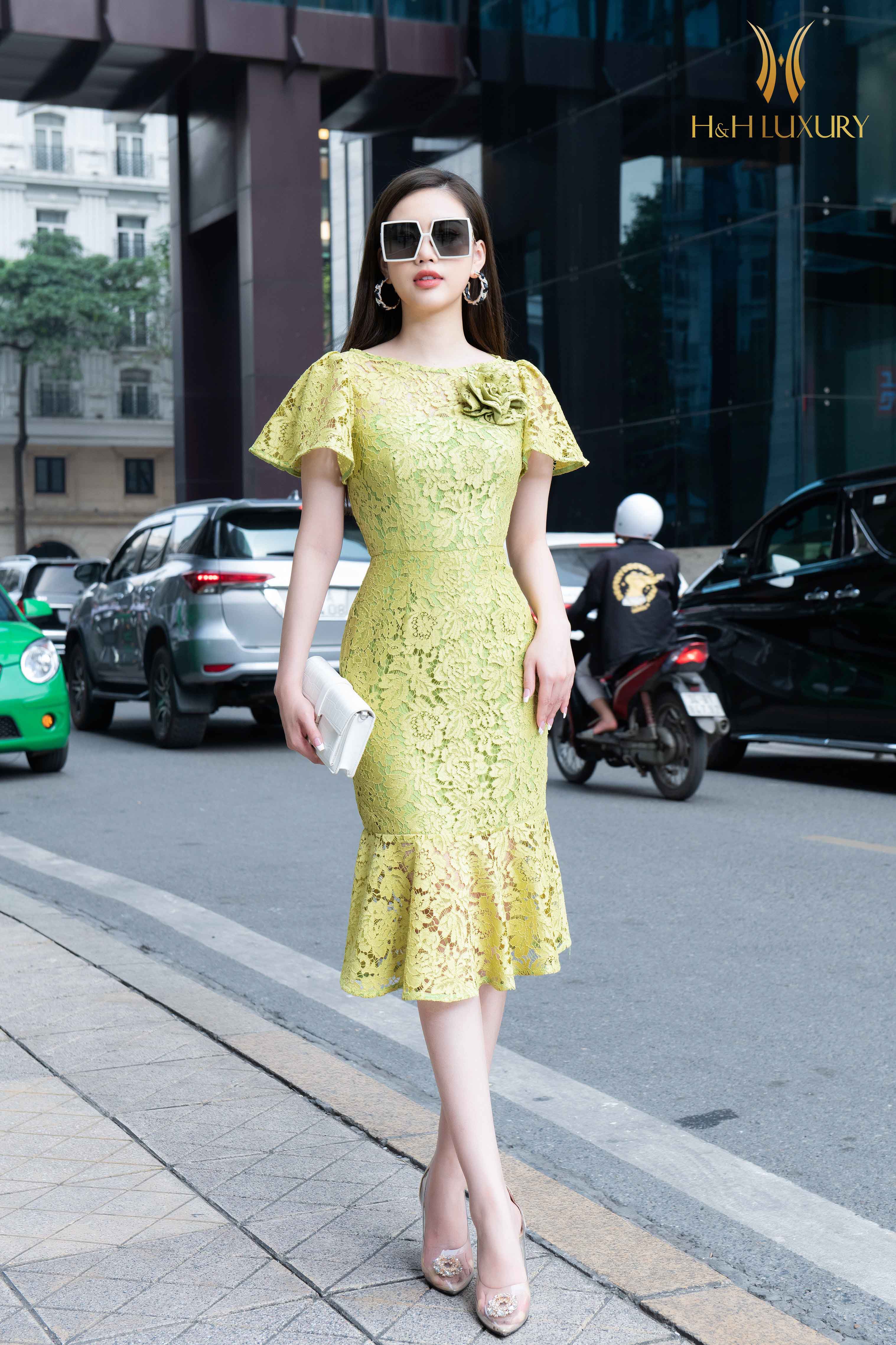 Đầm váy nữ trắg hoa nhí nhún chỉ đuôi cá Mới 100 giá 240000đ gọi  0938202228 Huyện Bình Chánh  Hồ Chí Minh id6fb51700