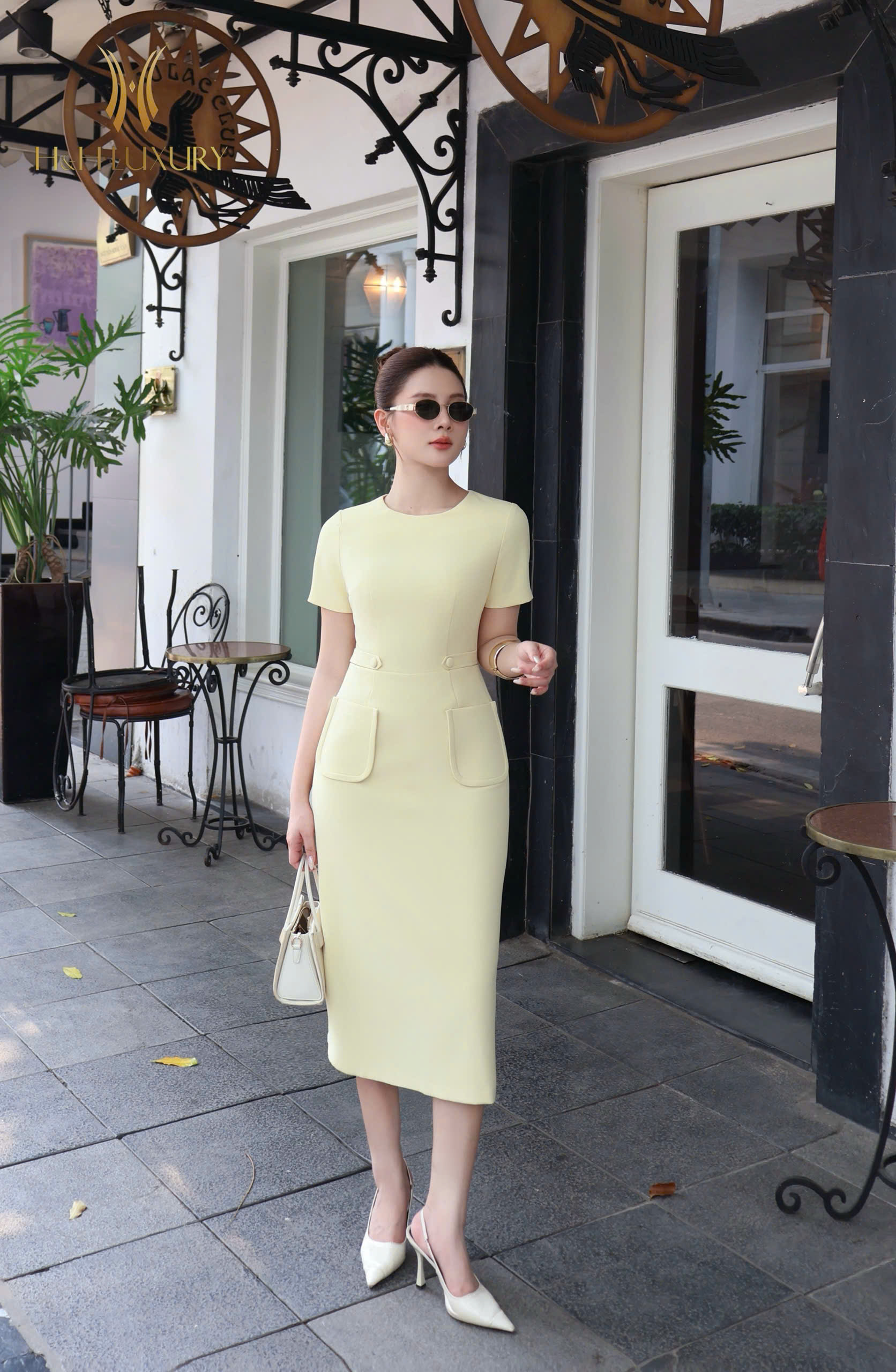 ĐẦM ÔM A VÀNG BƠ CÚC EO HAI TÚI