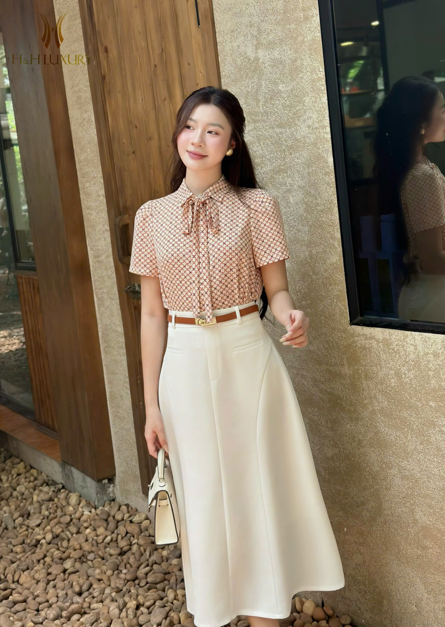 ÁO SƠ MI LỤA NƠ CỔ