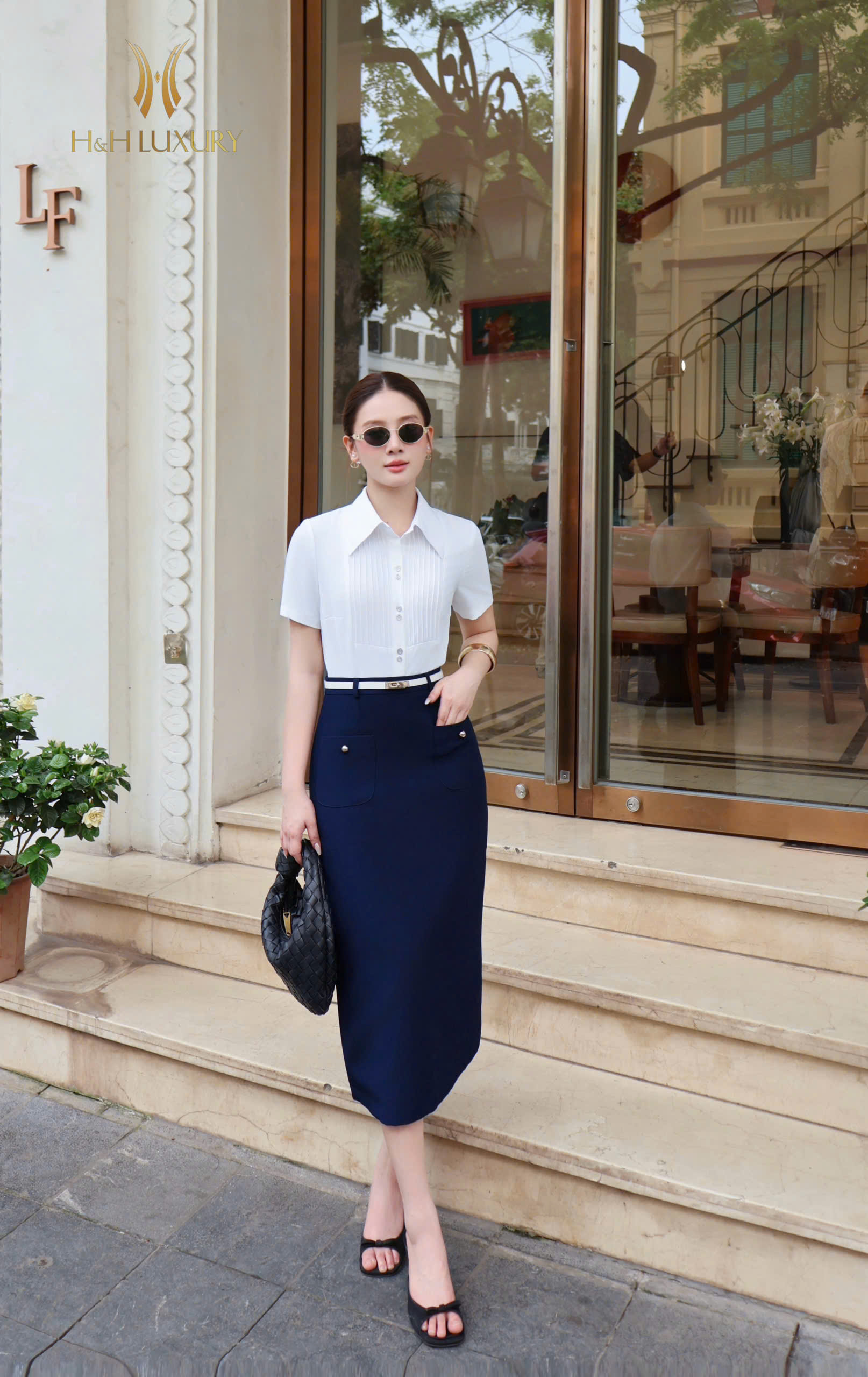 CHÂN VÁY XANH THAN BÚT CHÌ XUÔNG TÚI TRƯỚC