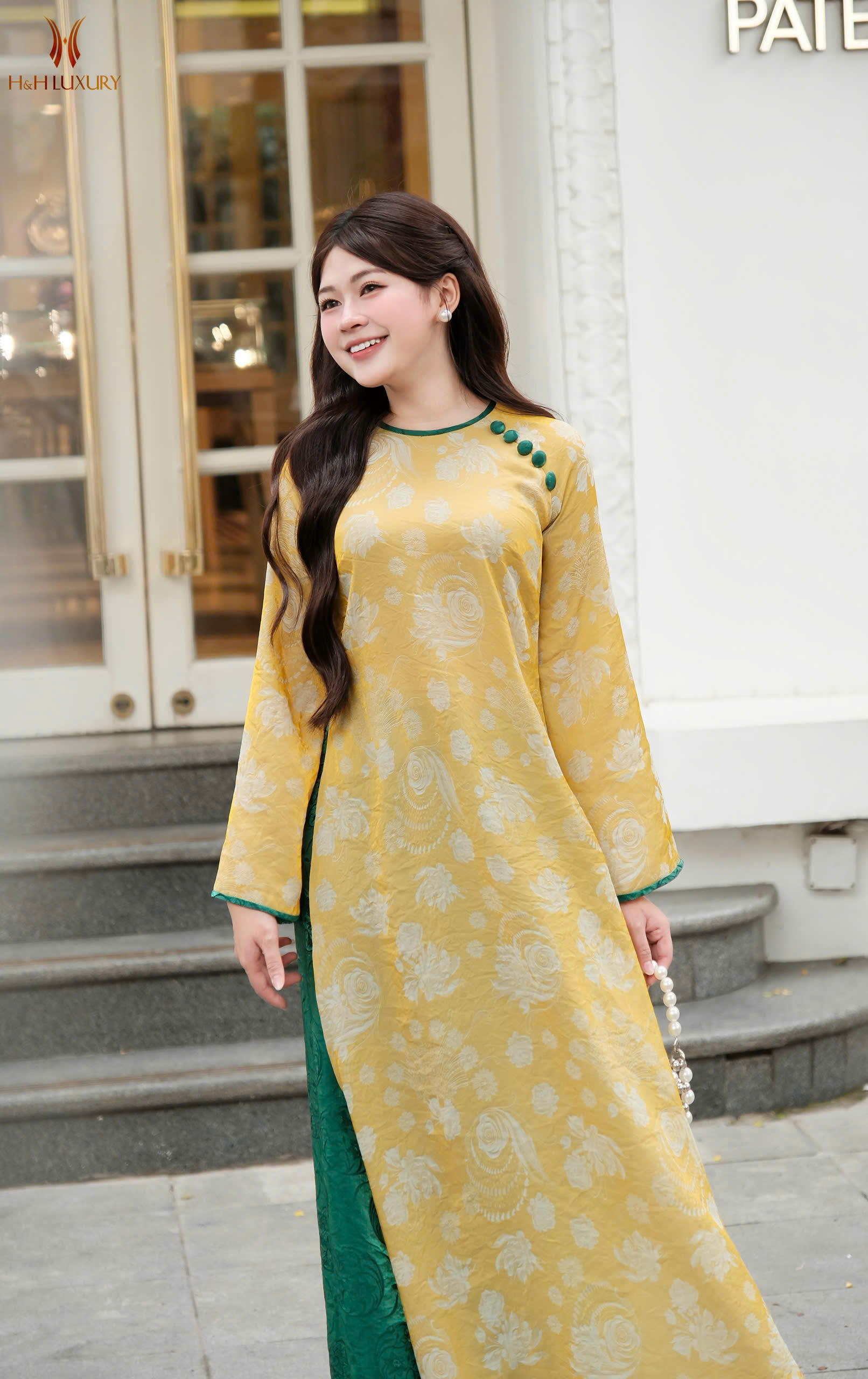 QUẦN ÁO DÀI CỔ TRÒN DÁNG XUÔNG VỪA PHỐI CỔ - TAY XANH