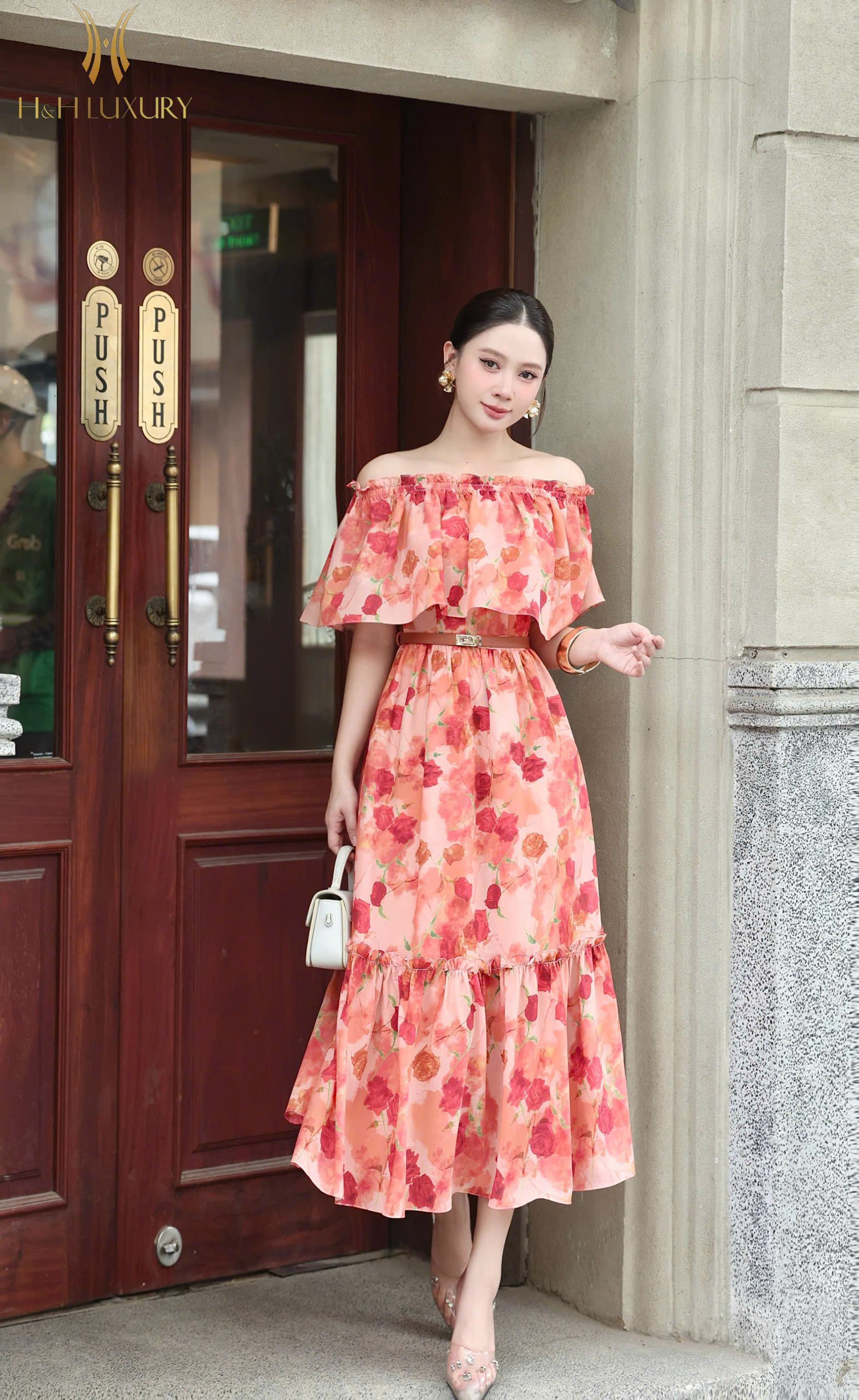 ĐẦM LỤA TẰM ĐỎ BURGUNDY CHUN VAI