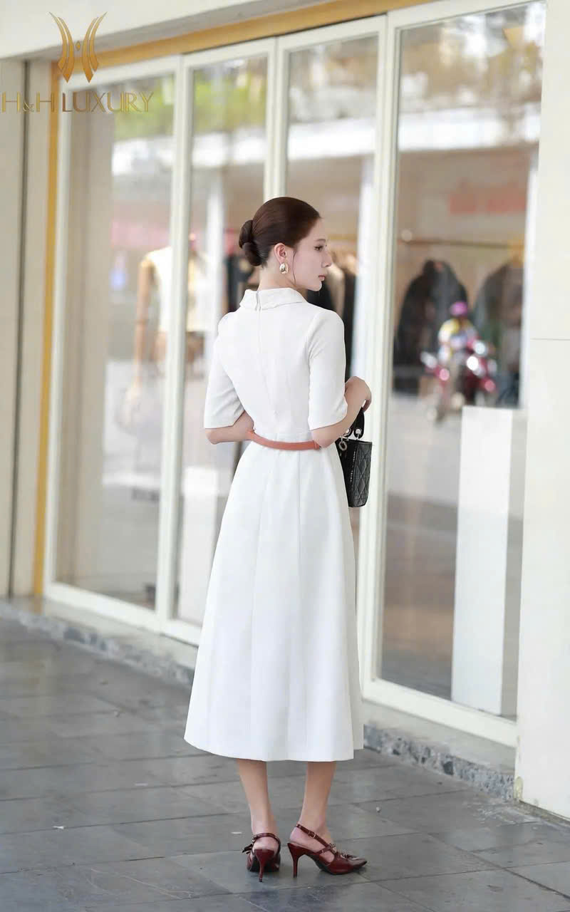 ĐẦM XÒE TRẮNG CỔ MÍ CÁCH ĐIỆU