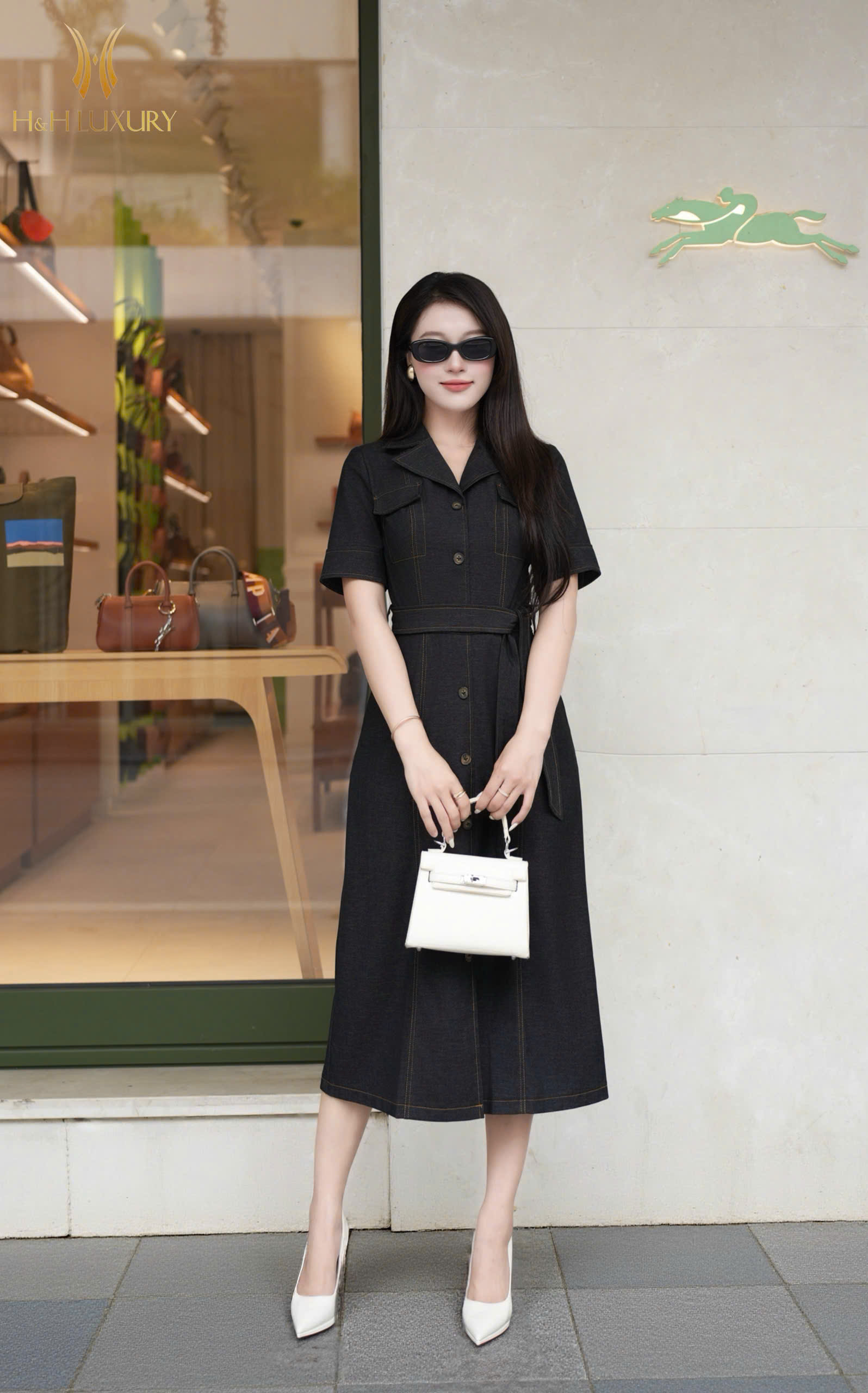 ĐẦM JEAN ĐEN CỔ VEST ĐAI EO