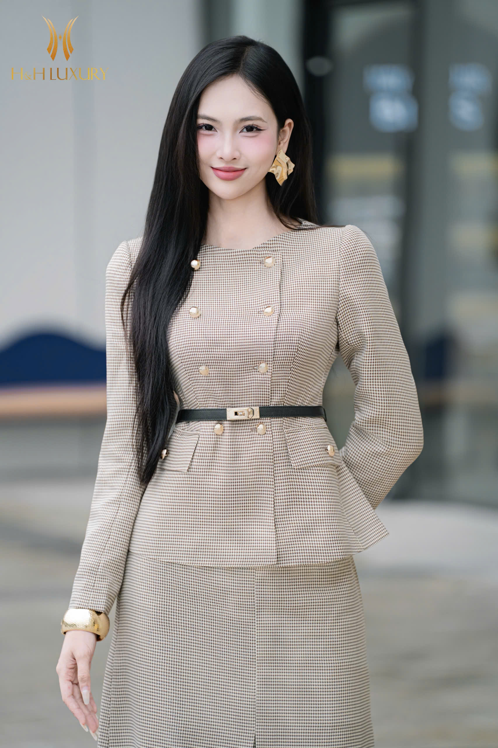 ÁO VÉC NÂU TÂY ĐÍNH CÚC