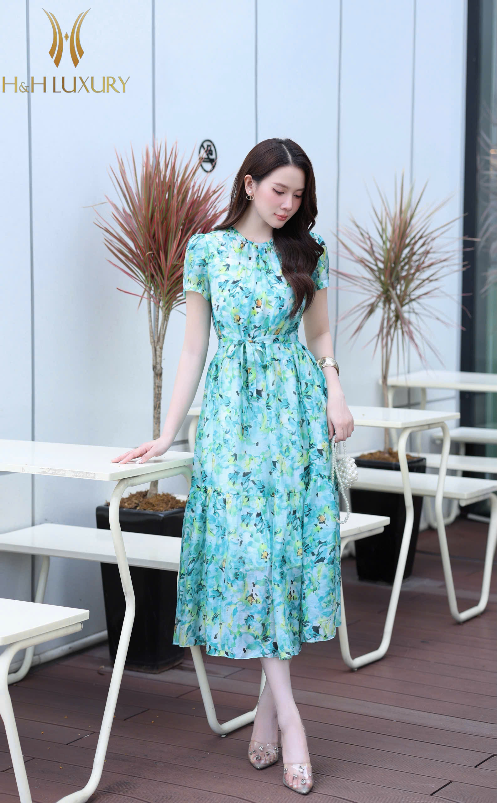 ĐẦM TẰM SUÔNG XANH NGỌC NƠ CỔ