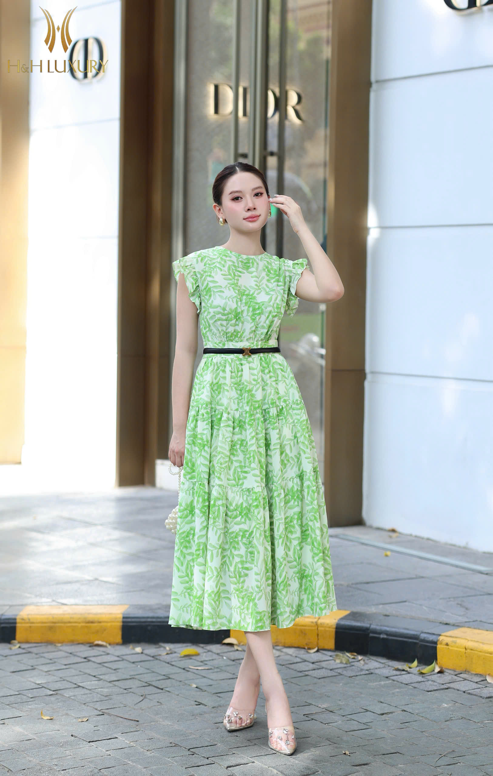 ĐẦM XÒE LỤA LATIN XANH LÁ TÚI SƯỜN