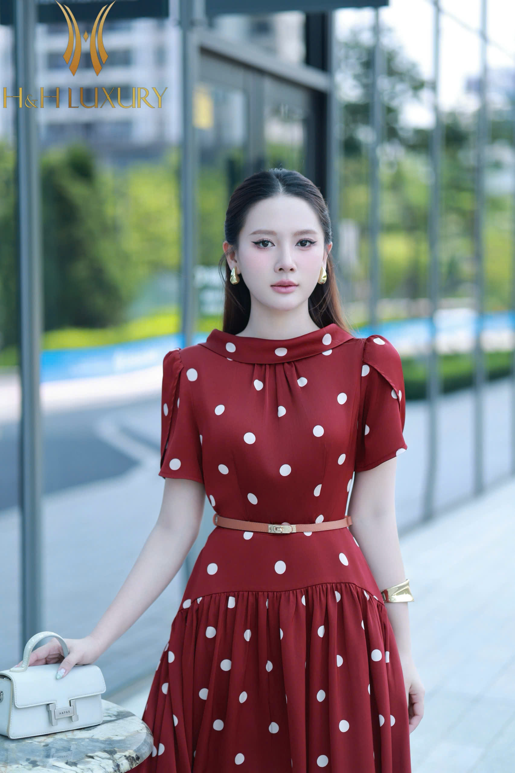 ĐẦM LỤA BI ĐỎ ĐÔ CỔ V SAU