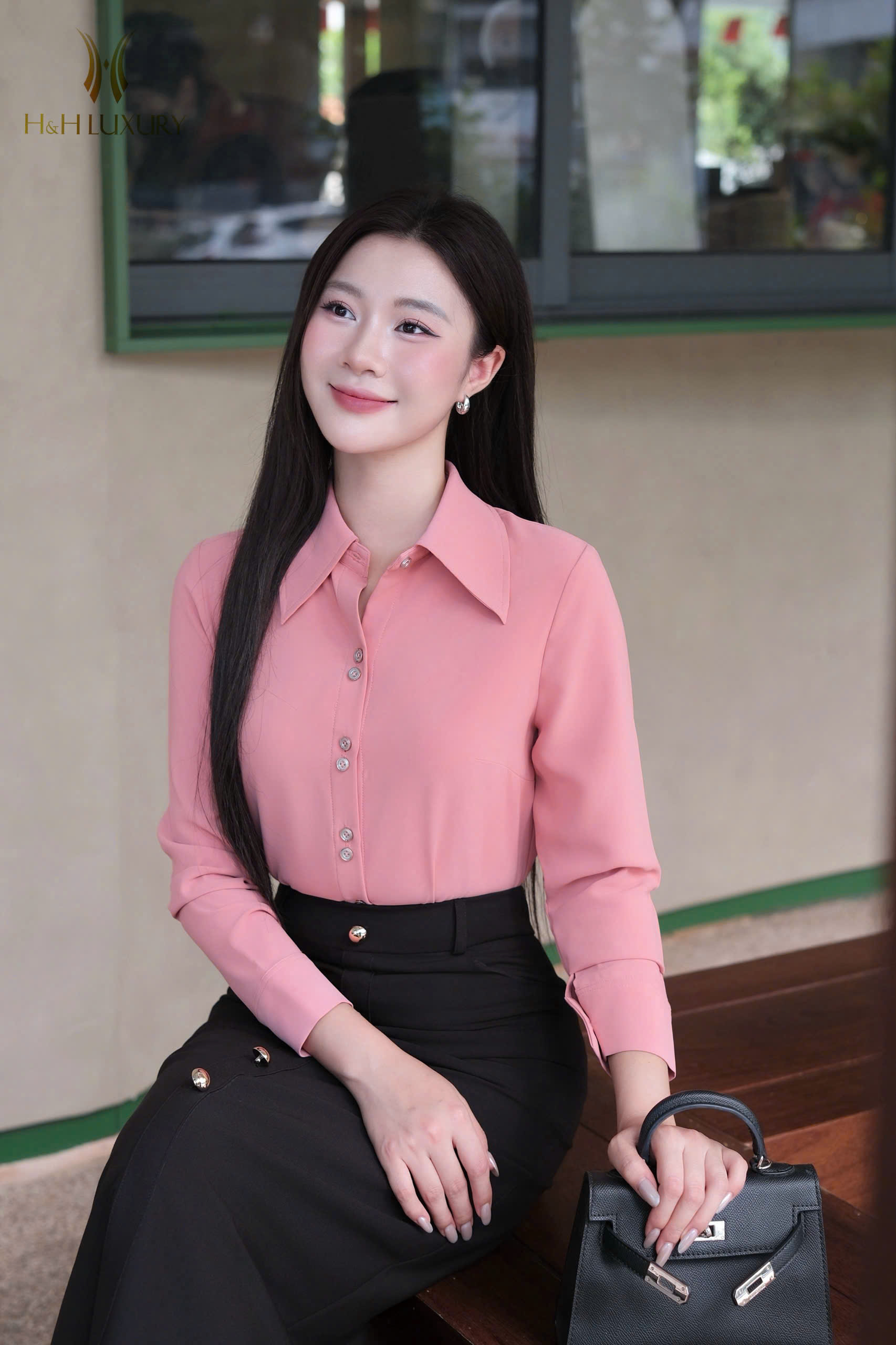 ÁO SƠ MI LỤA HỒNG ĐỖ CỔ ĐỨC