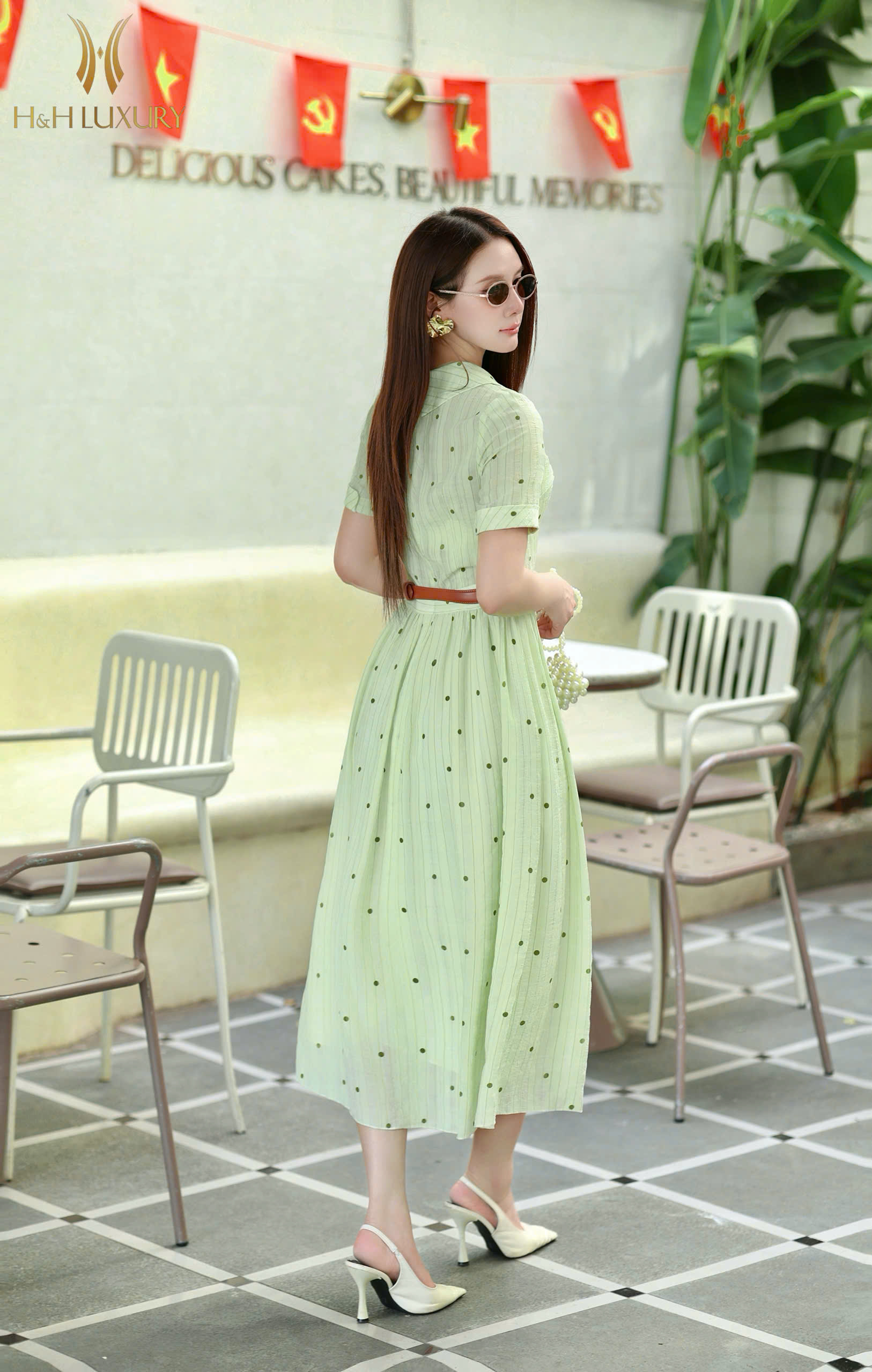ĐẦM XANH LÁ  KẺ BI ĐÍNH CÚC