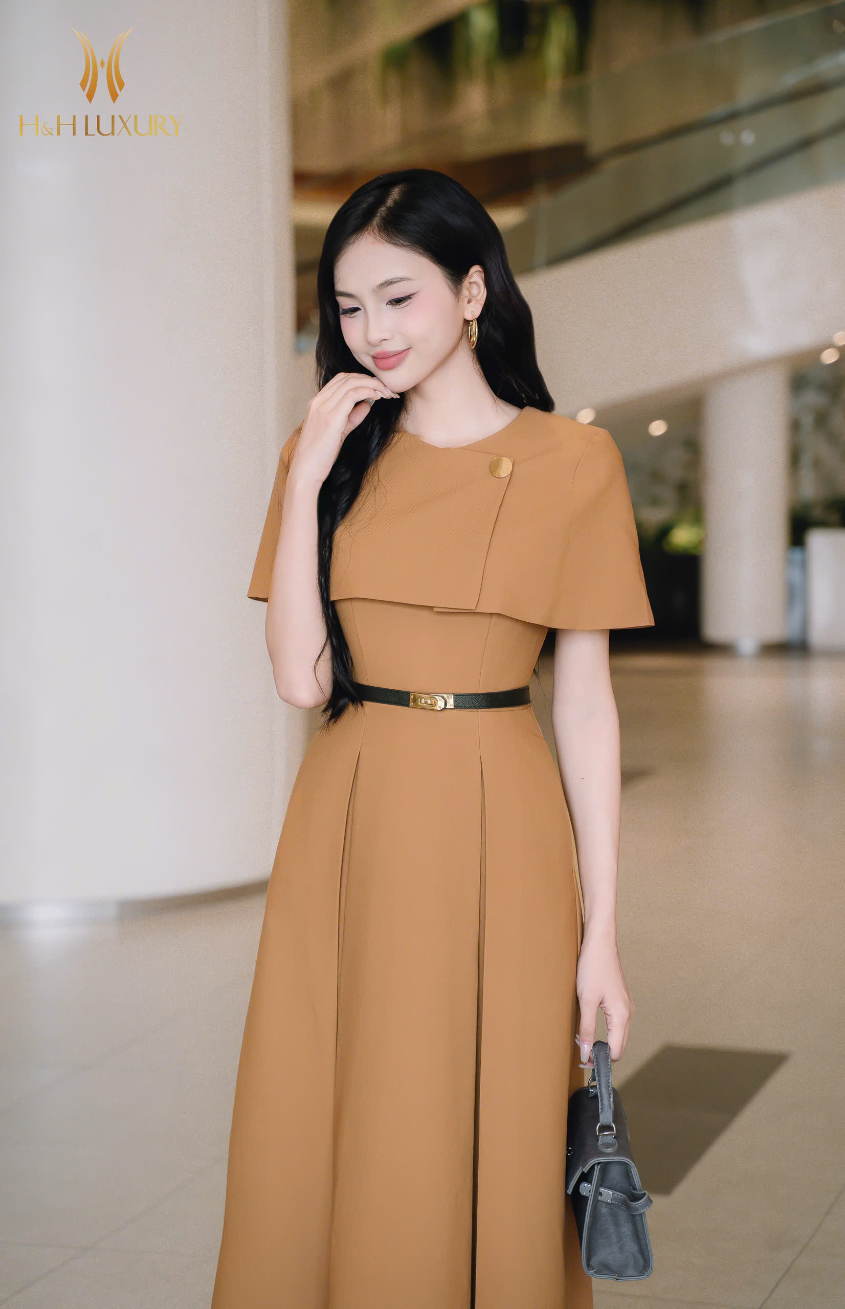 ĐẦM TIỆC NÂU TÂY TÀ NGỰC ĐÍNH KHUY ĐỒNG