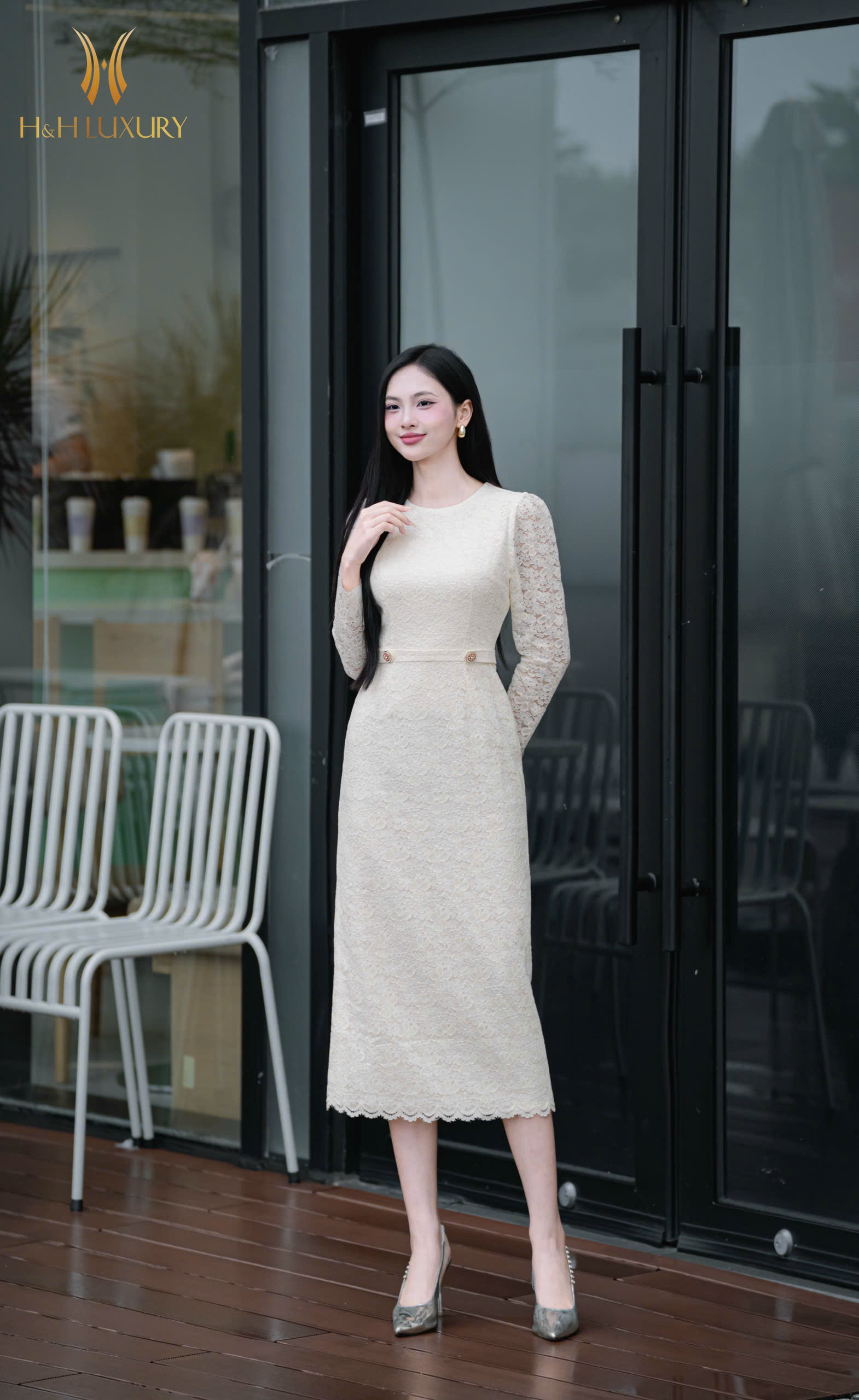 ĐẦM BÚT CHÌ REN KEM CÚC EO