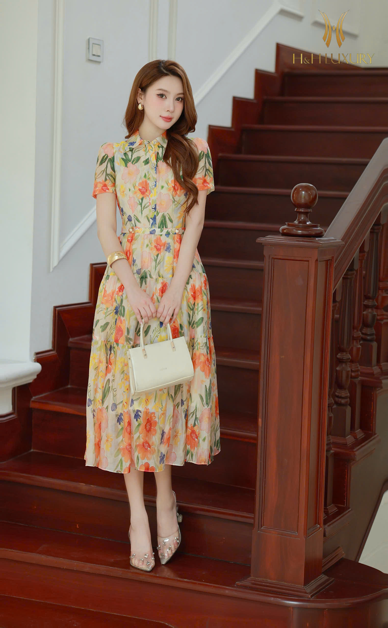 ĐẦM TẰM CỔ ĐỨC HOA CAM CÚC EO