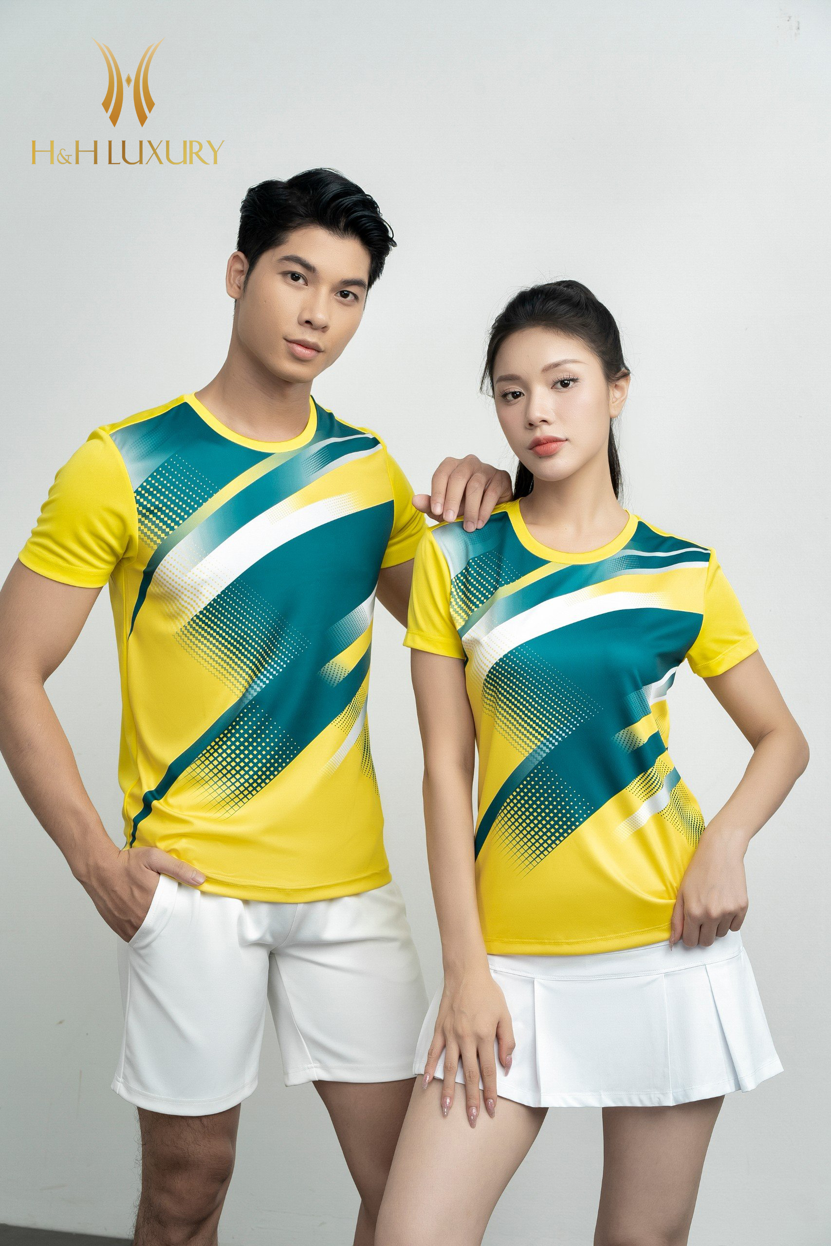 ÁO PRONING NỮ MÀU VÀNG PHỐI XANH LỤC BẢO IN CHUYỂN NHIỆT